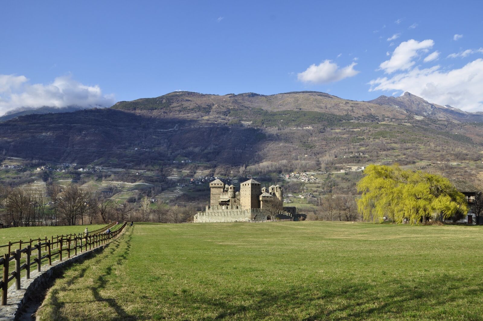 Nikon D5000 sample photo. Valle d'aosta, castle, prato photography