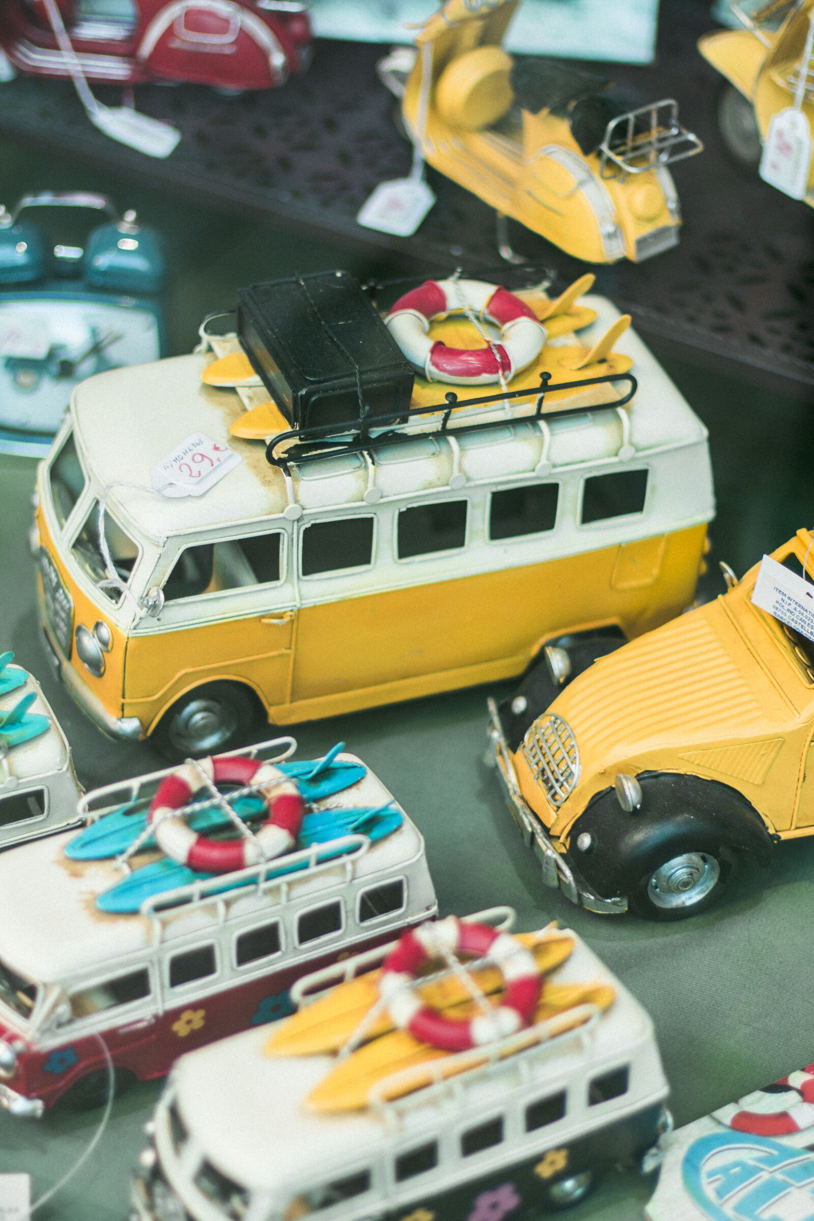 Canon EOS 70D + Canon EF 50mm F1.4 USM sample photo. Car, display, miniature, toy photography