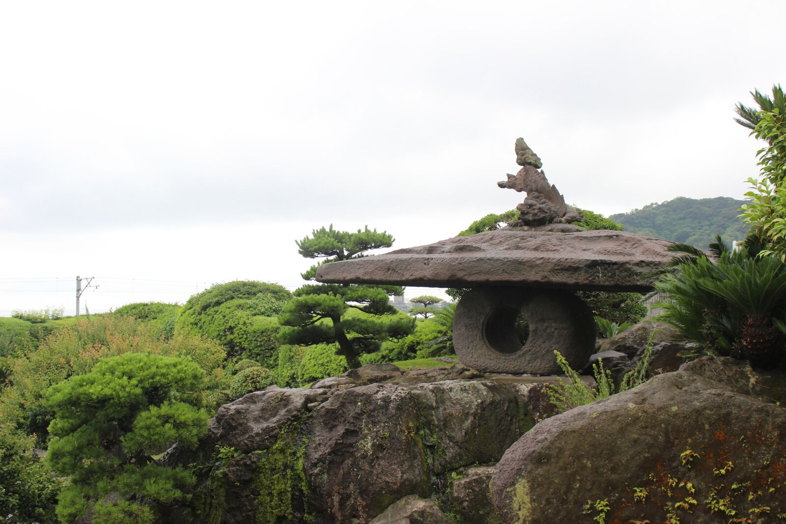 Canon EOS 600D (Rebel EOS T3i / EOS Kiss X5) sample photo. Japanese, garden, sengan, en photography