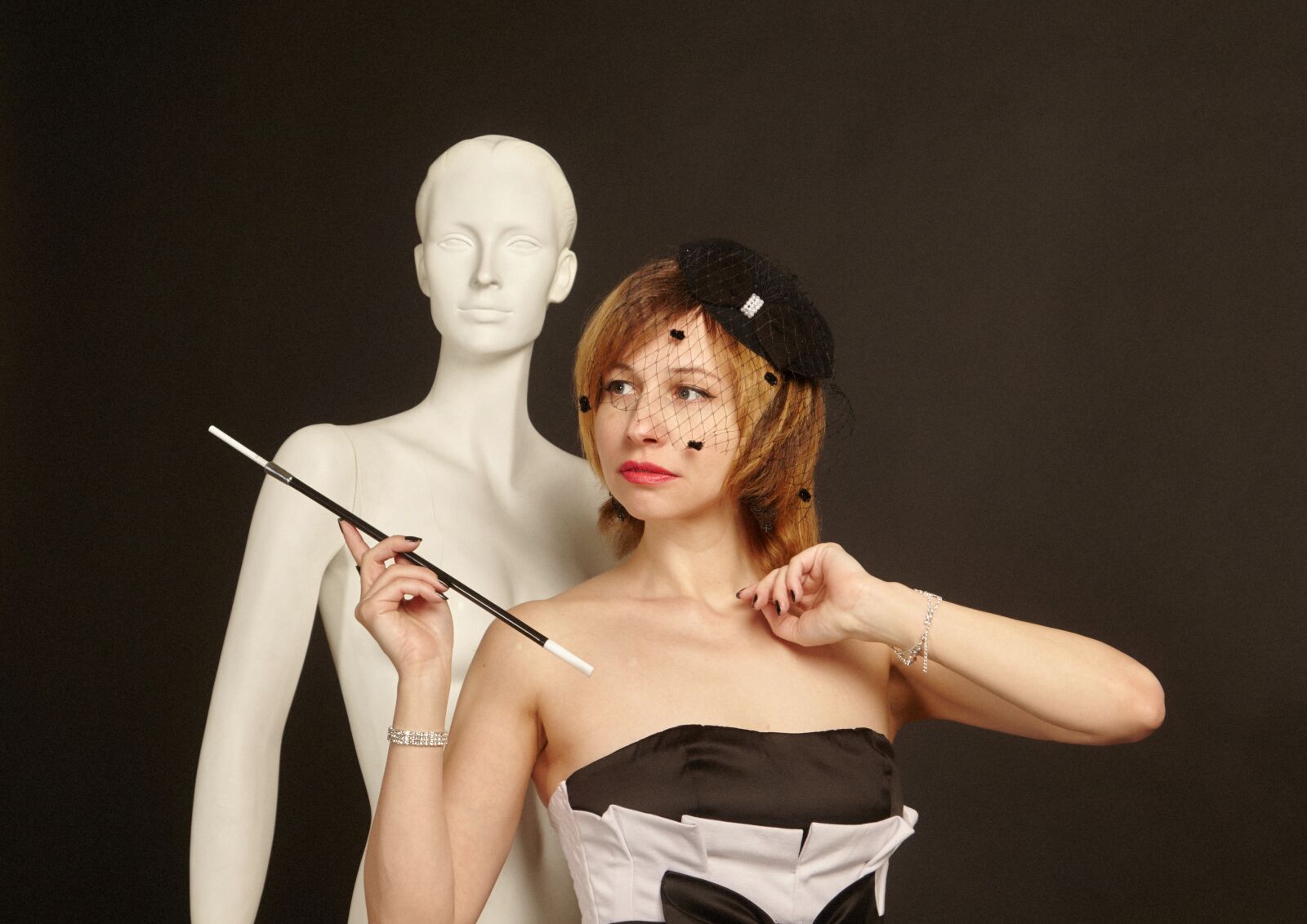 Canon EOS 5D Mark II sample photo. Portrait, mannequin, vintage photography