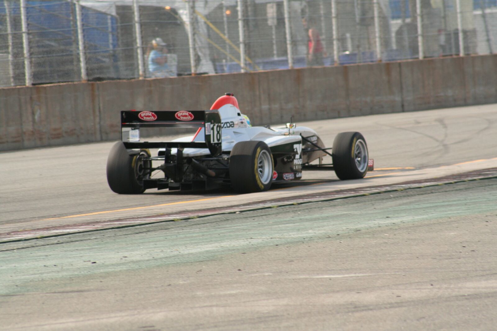 Canon EOS 350D (EOS Digital Rebel XT / EOS Kiss Digital N) sample photo. Racing, motorsports, fast photography