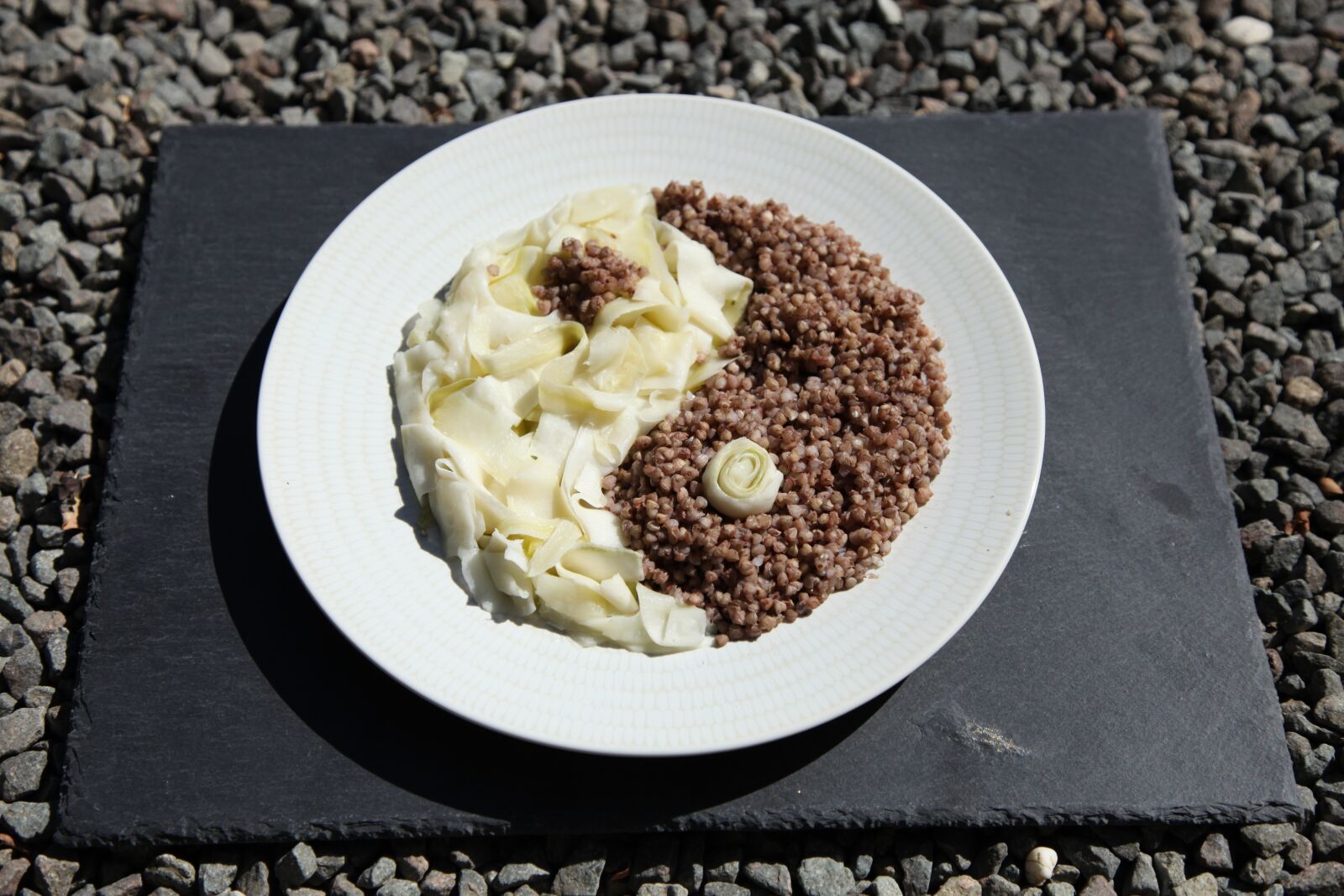 Canon EOS 5D Mark II sample photo. Kitchen, yin, yang photography