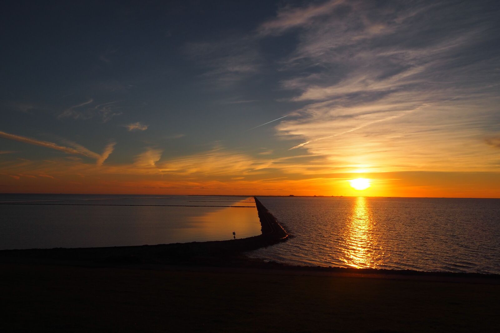 Olympus OM-D E-M10 sample photo. Sunset, lore dam, nordfriesland photography
