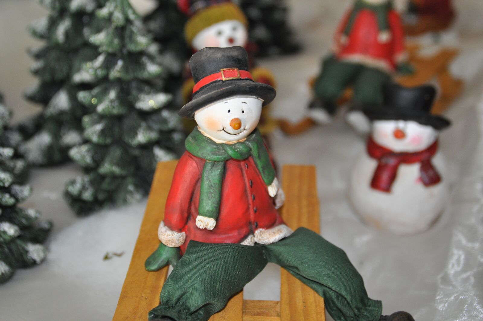 Nikon D90 sample photo. Snowman, figure, winter photography