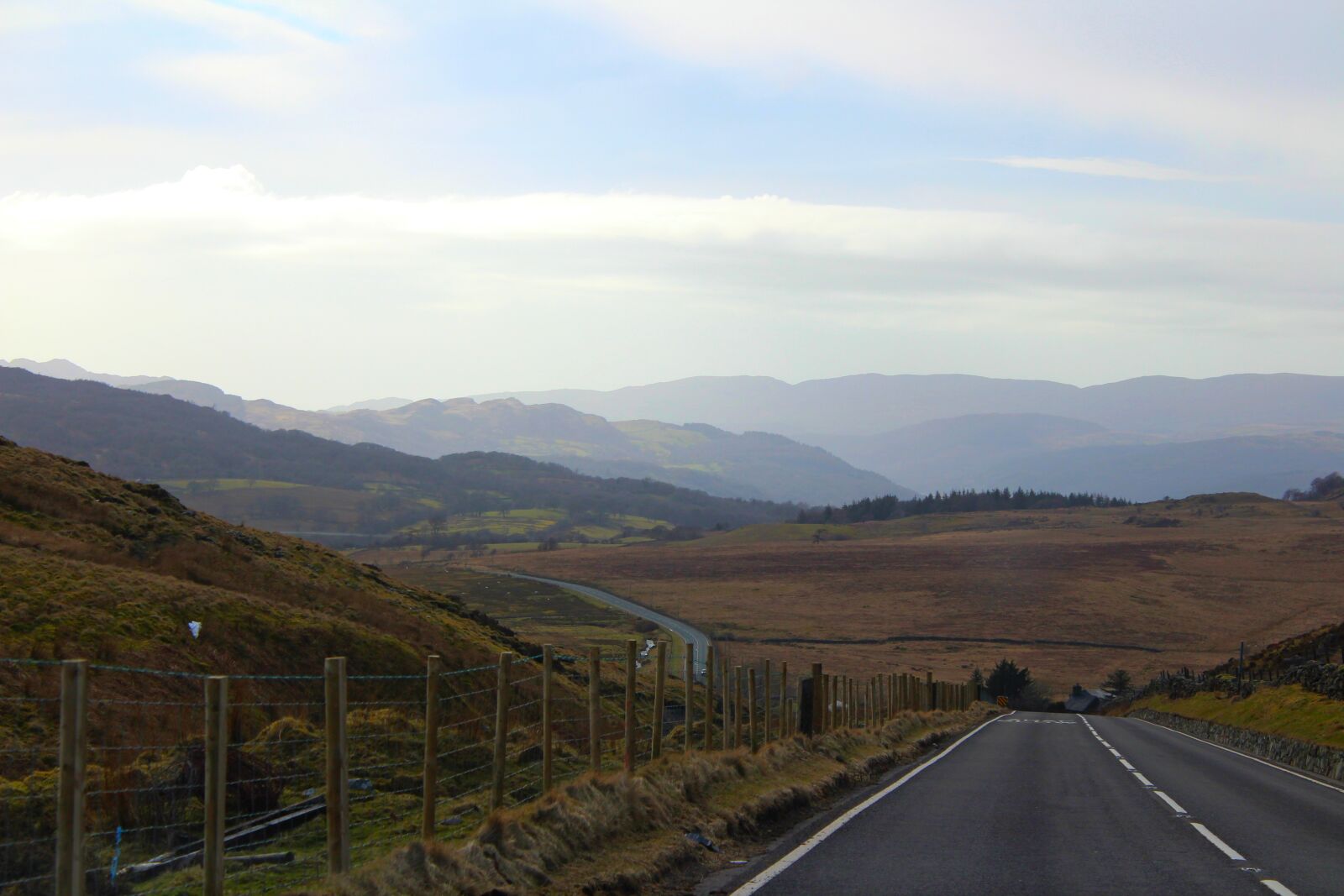 Canon EOS 1300D (EOS Rebel T6 / EOS Kiss X80) sample photo. Open road, touring, highway photography