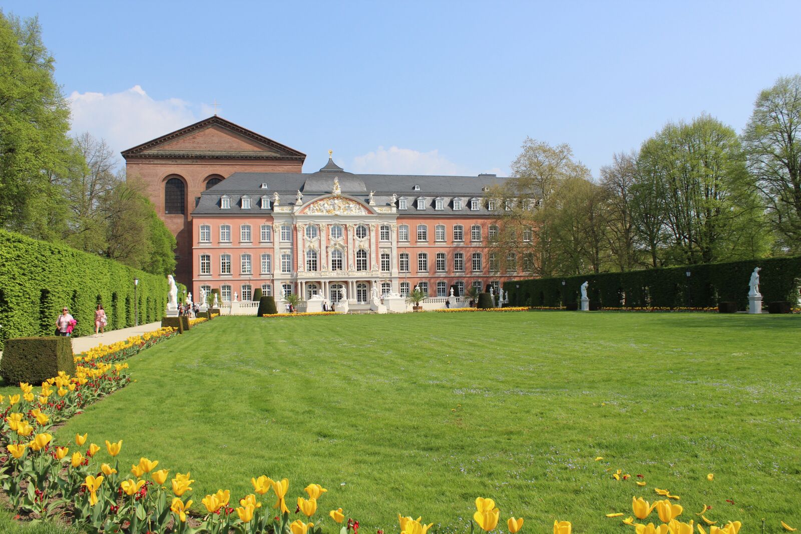 Canon EOS 600D (Rebel EOS T3i / EOS Kiss X5) sample photo. Germany, trier, building photography
