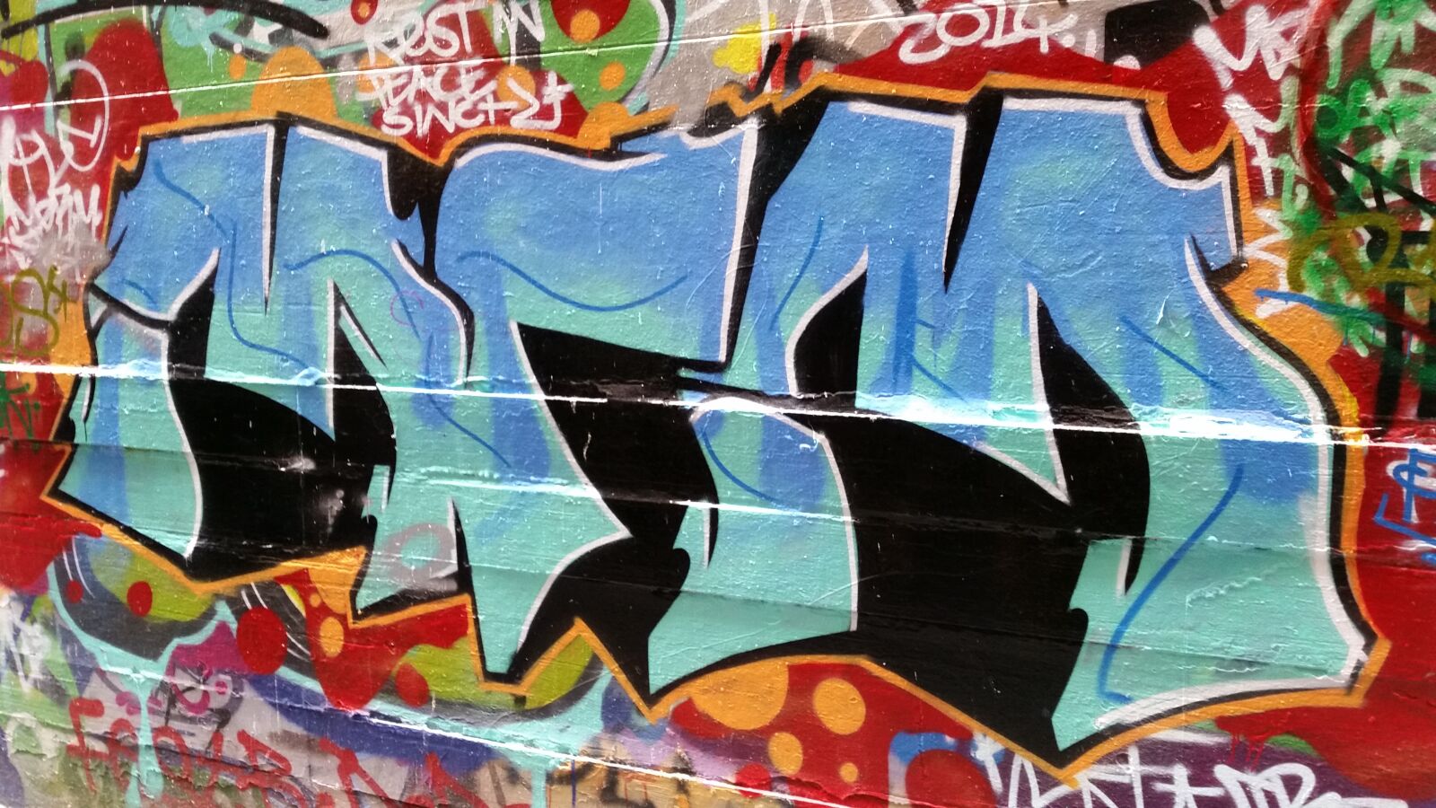 Samsung Galaxy S5 sample photo. Graffiti, laneway, street art photography