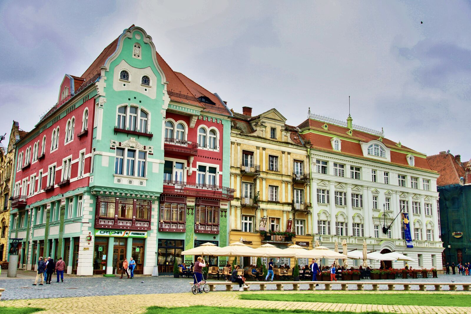 Sony a6500 sample photo. Buildings, colour, architecture photography