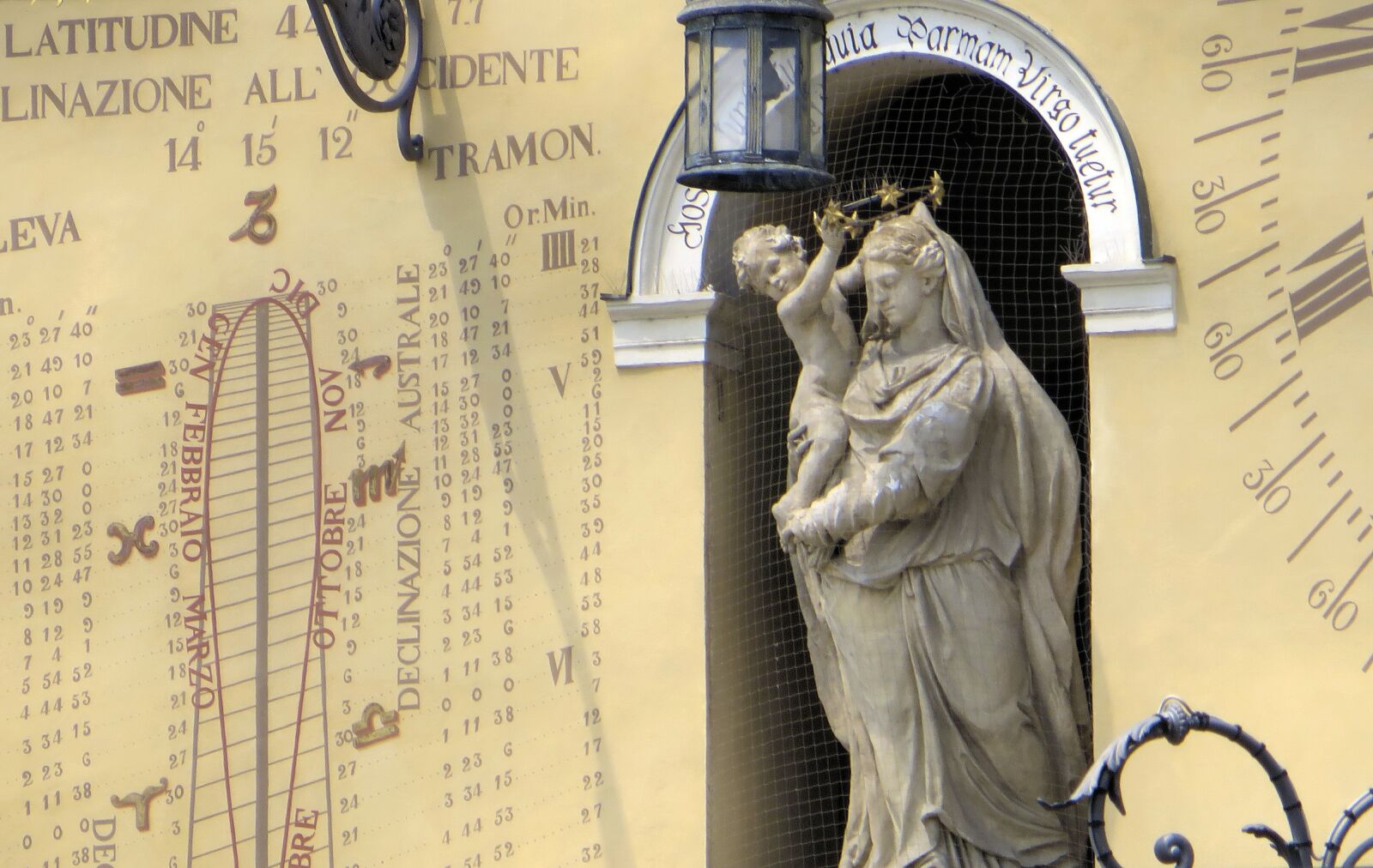 Canon PowerShot SX270 HS sample photo. Italy, parma, hotel city photography