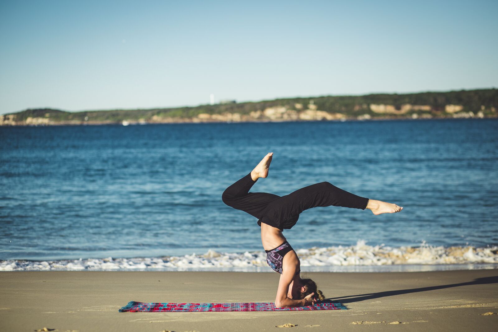 Canon EF 85mm F1.8 USM sample photo. Yoga, balance, zen photography