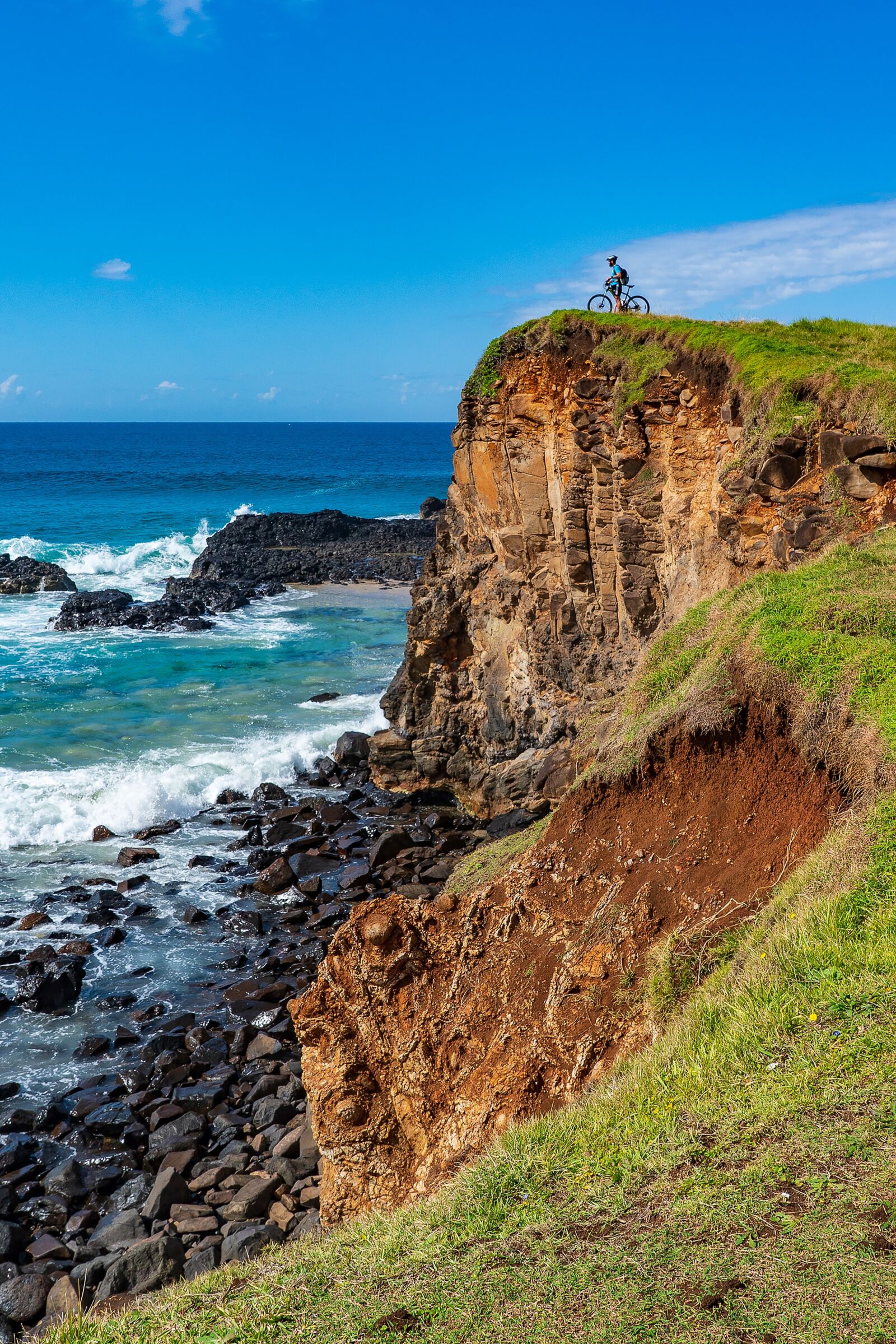 Sony a7R III sample photo. Bike-rider, cliff, cyclist photography