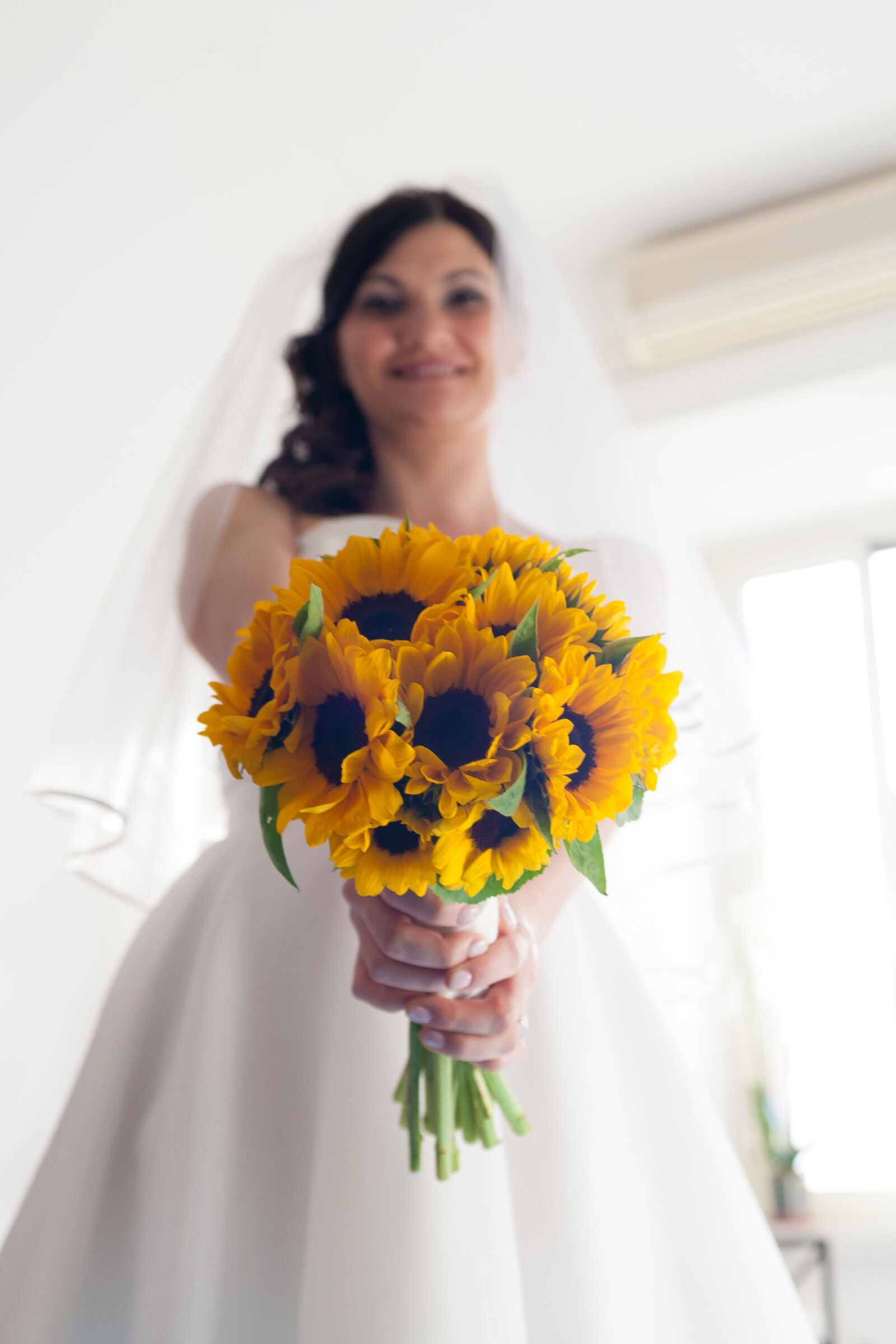 Canon EOS 5D + Canon 24.0-70.0 mm sample photo. Beautiful, flowers, bride, flowers photography