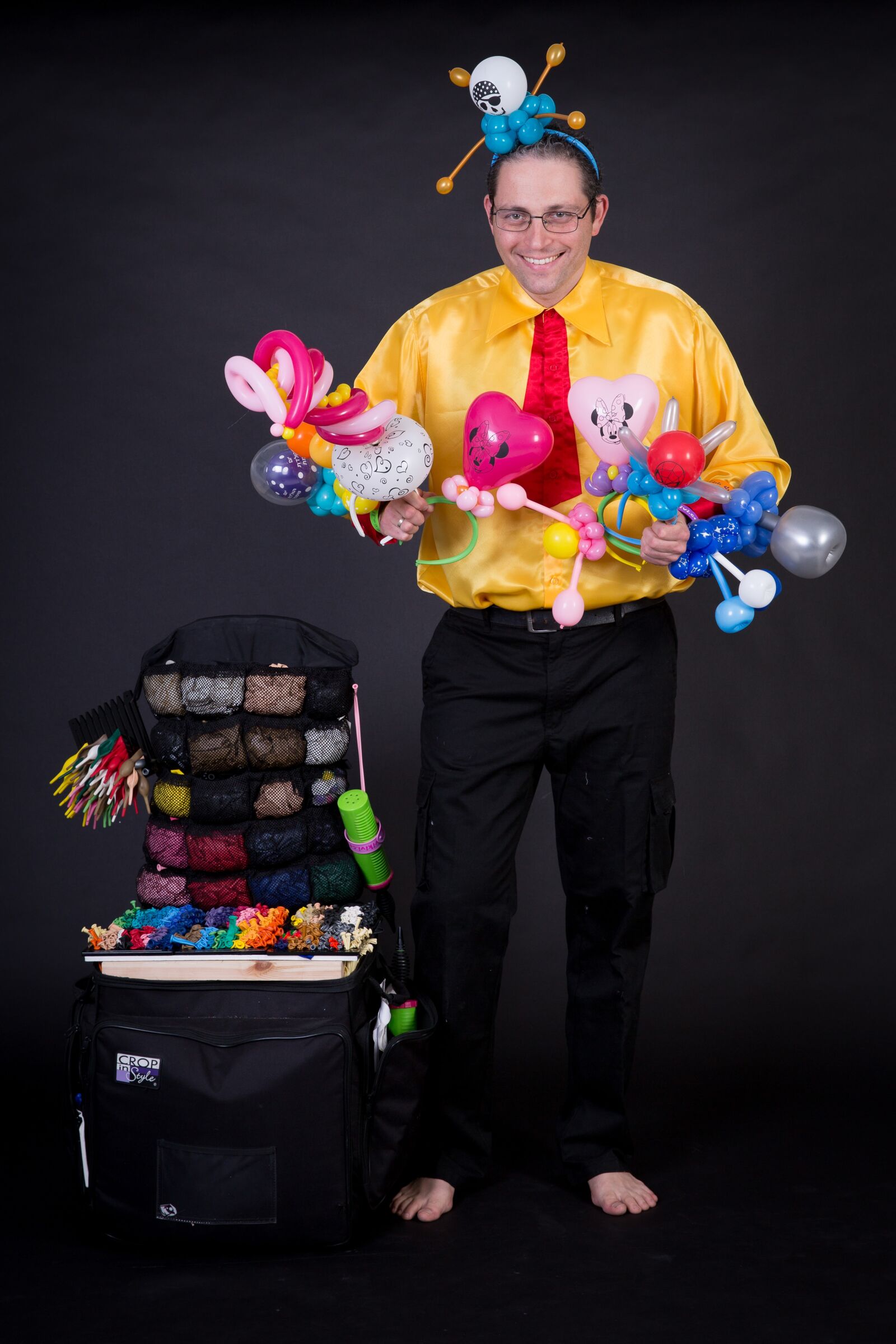 Canon EF 24-70mm F2.8L II USM sample photo. Balloons, balloon artist, entertainment photography
