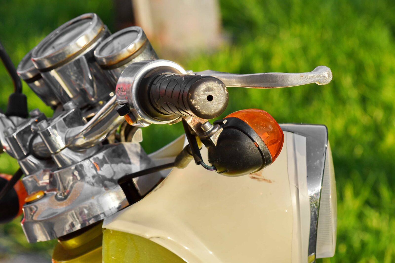 Nikon D5500 sample photo. Brake, handle, moped, steering photography