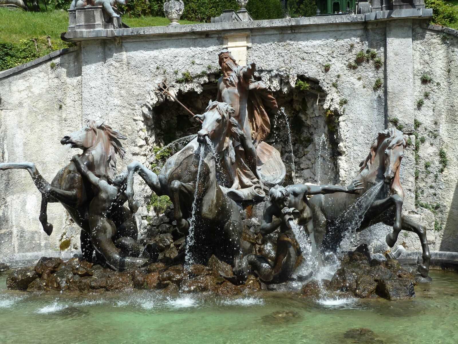 Panasonic Lumix DMC-ZS7 (Lumix DMC-TZ10) sample photo. Castle, germany, bavaria photography