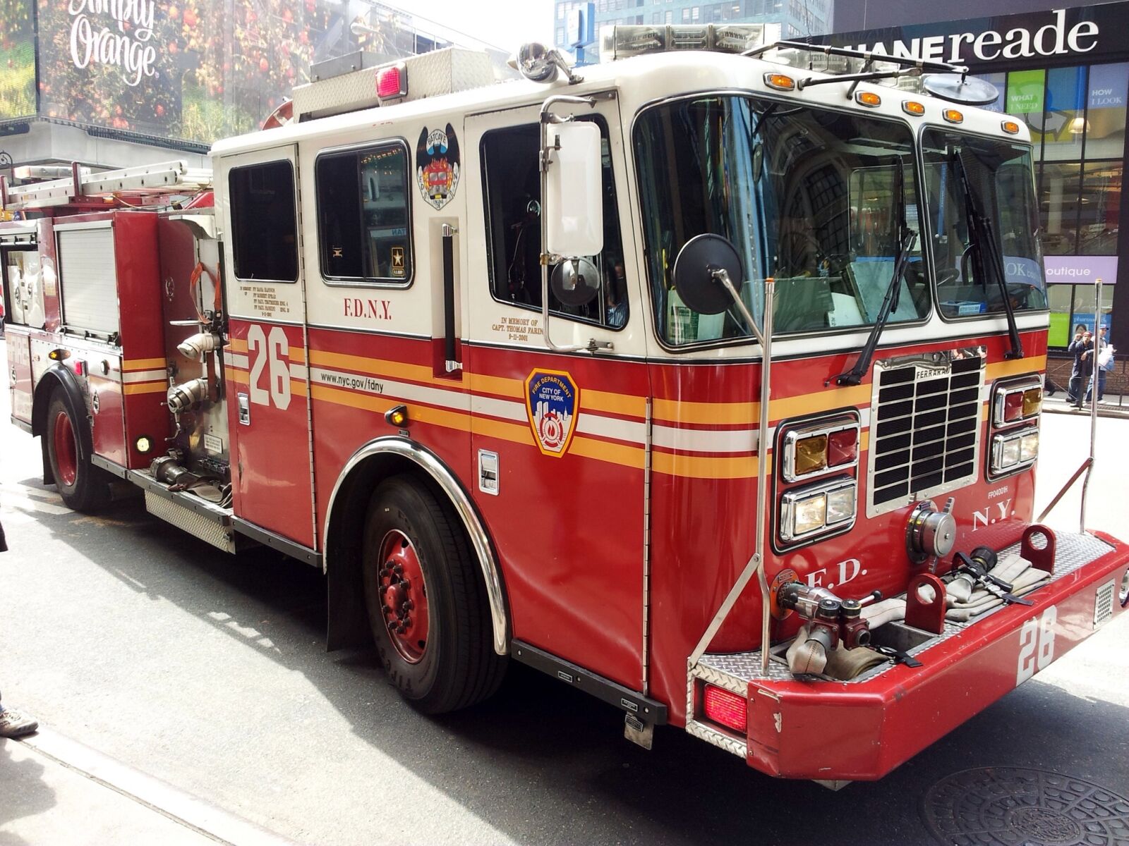Samsung Galaxy S2 sample photo. New york fire truck photography