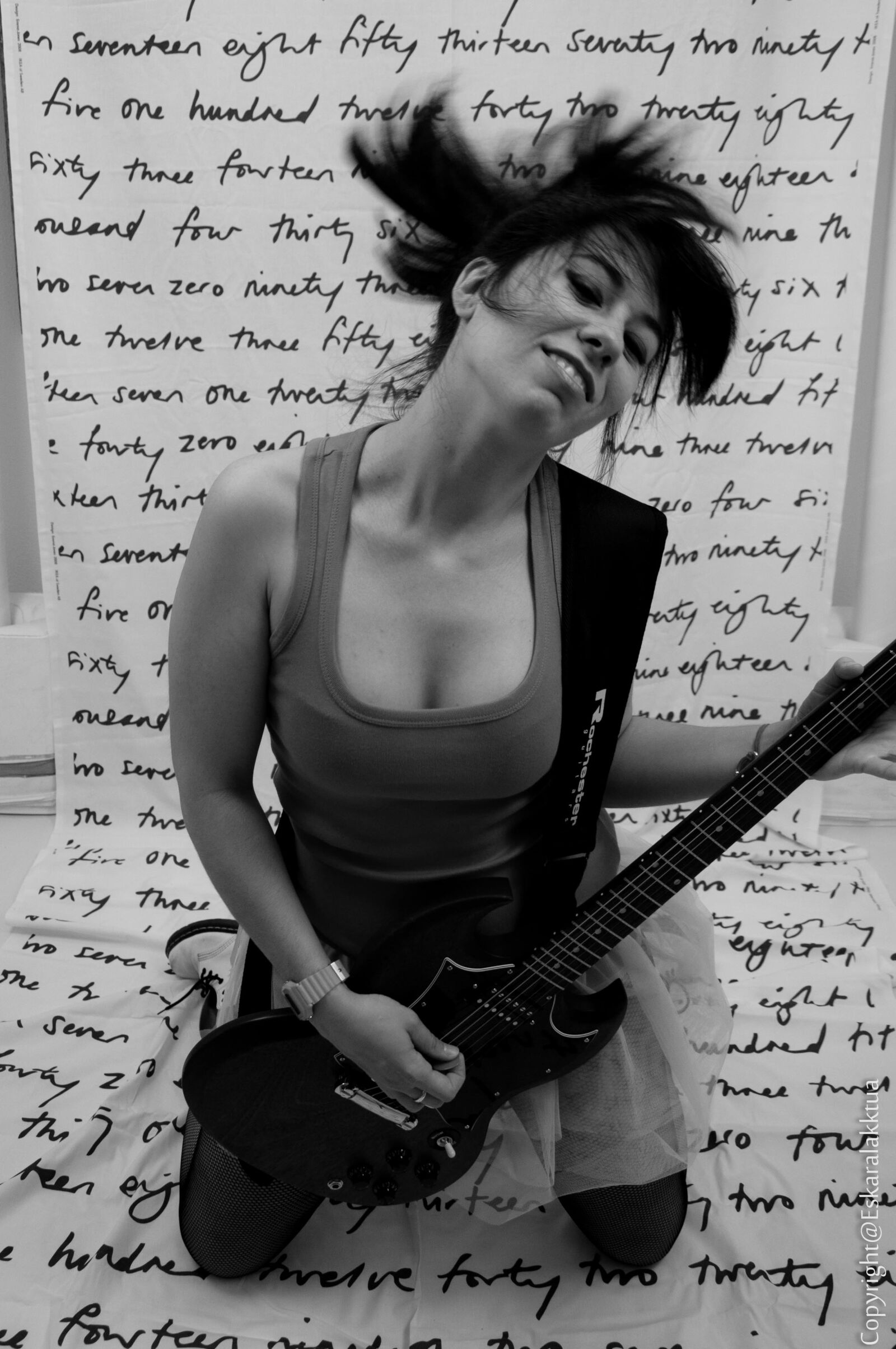 Nikon D90 sample photo. Guitar, gibson, women photography