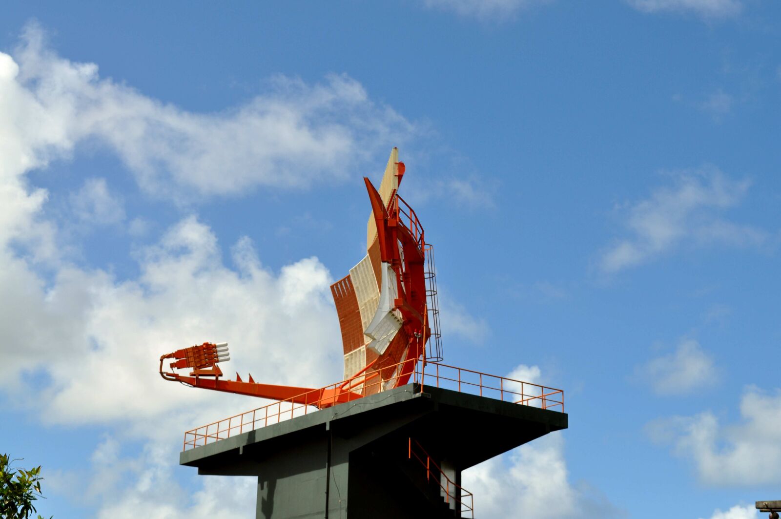 Nikon D5000 sample photo. Navigational, radar photography