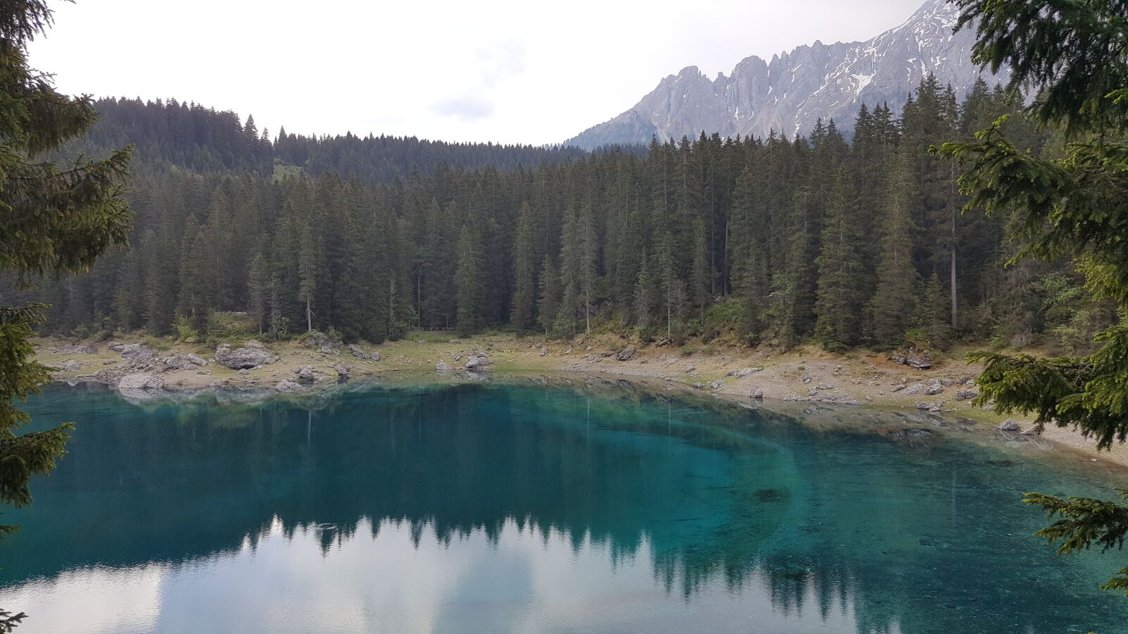 Samsung Galaxy Note5 sample photo. Italy, lake, blue photography