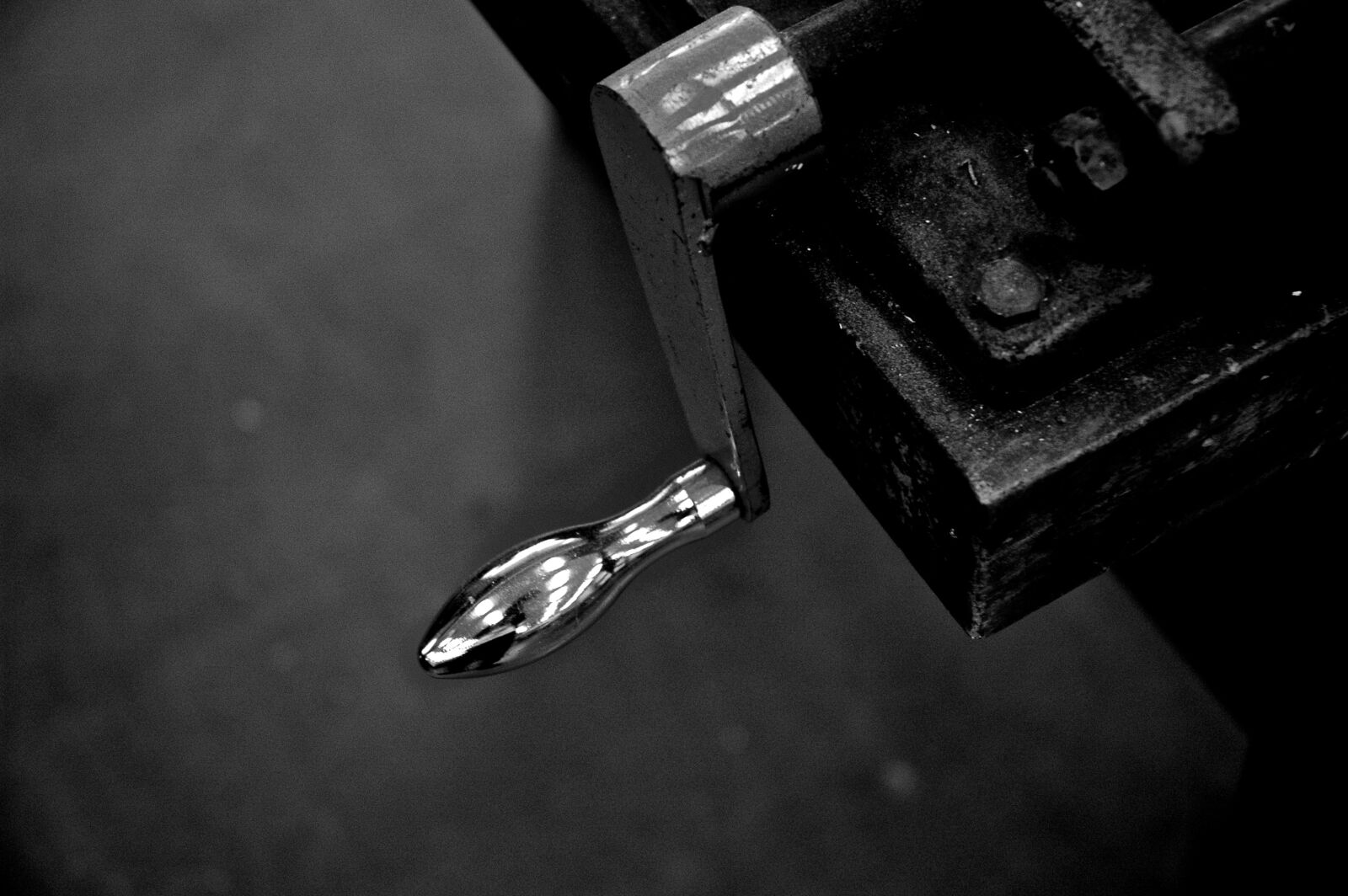 Nikon D70 sample photo. Iron, metal fittings, black photography