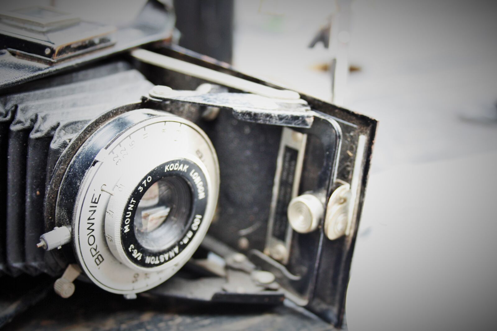 Canon EOS 1000D (EOS Digital Rebel XS / EOS Kiss F) sample photo. Camera, old, olden day photography