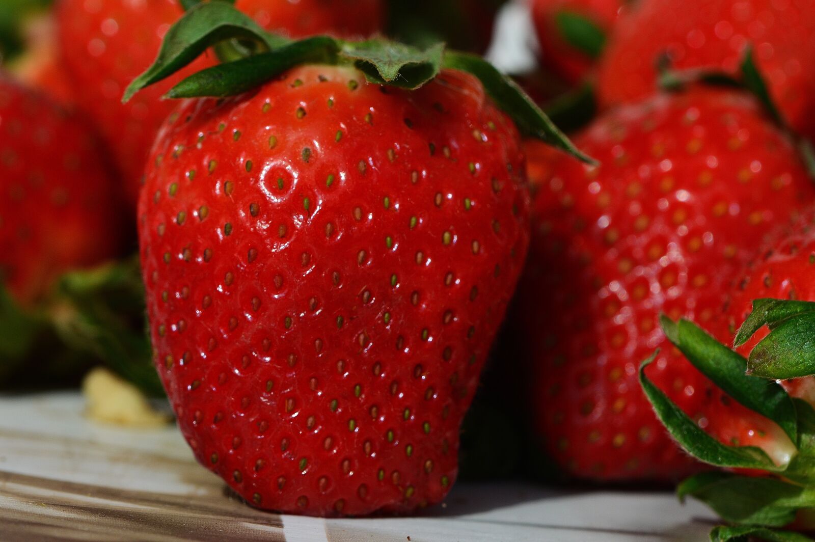 Nikon D3200 sample photo. Strawberries, fruit, close up photography