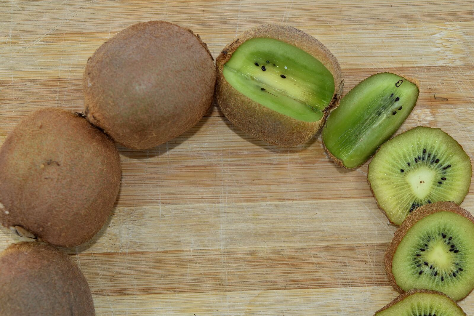Nikon D5500 sample photo. Kiwi, ripe fruit, seed photography