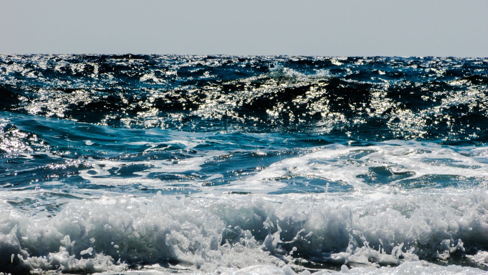 Canon PowerShot SX400 IS sample photo. Wave, sea, sunlight photography