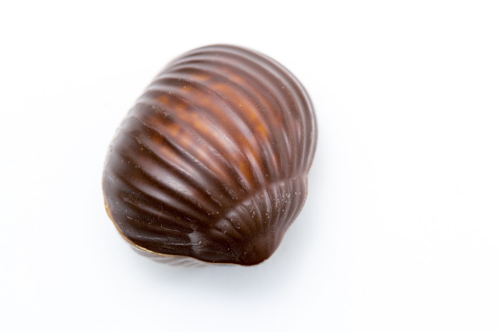 Canon EF-S 60mm F2.8 Macro USM sample photo. Figures, confectionery, chocolate photography