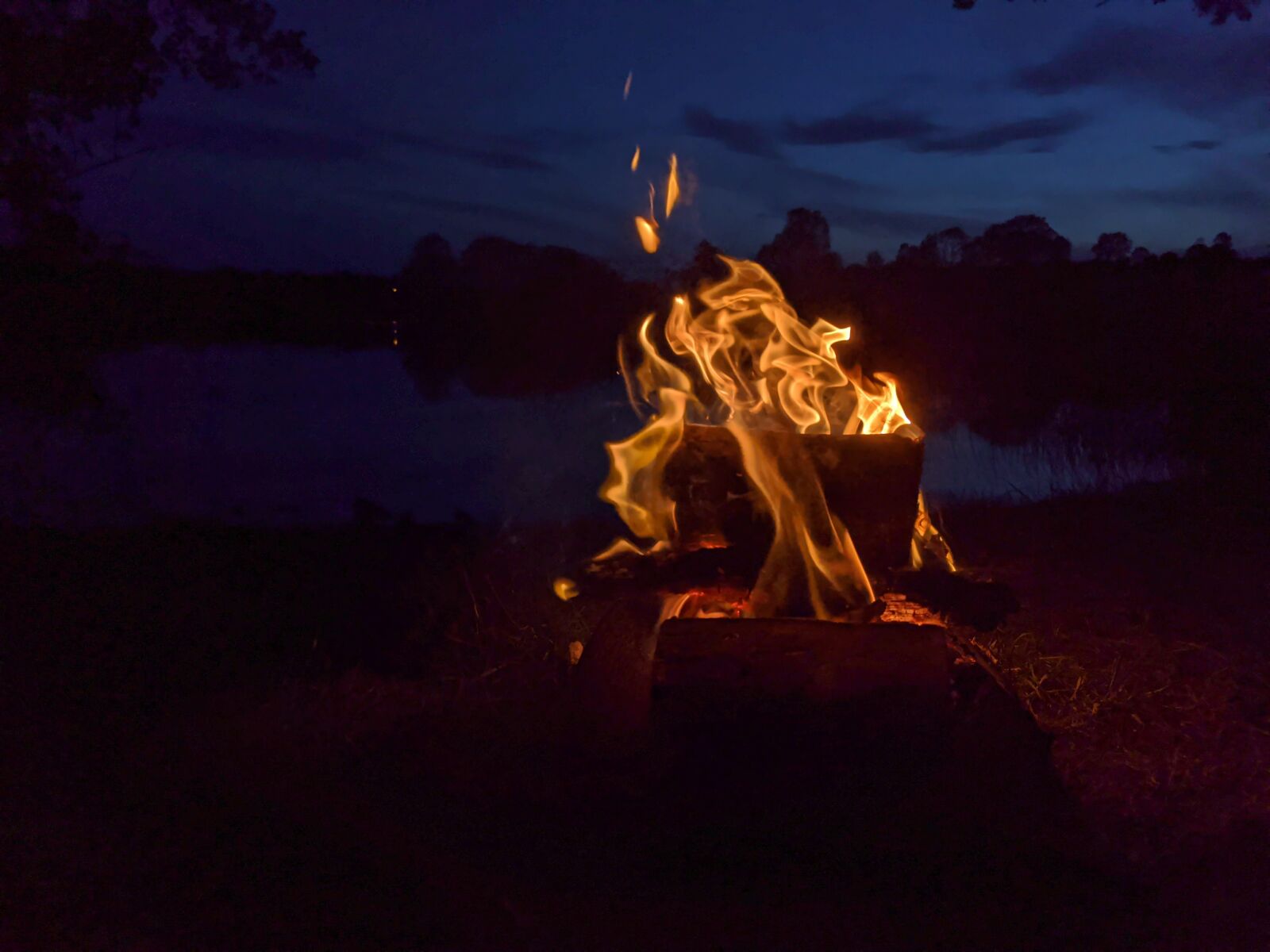 Google Pixel 3 XL sample photo. Campfire, wilderness, fire photography
