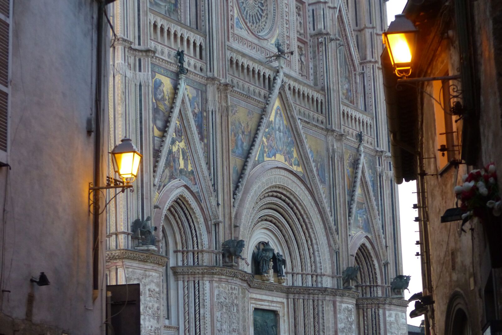 Panasonic Lumix DMC-FZ200 sample photo. Orvieto, duomo, architecture photography