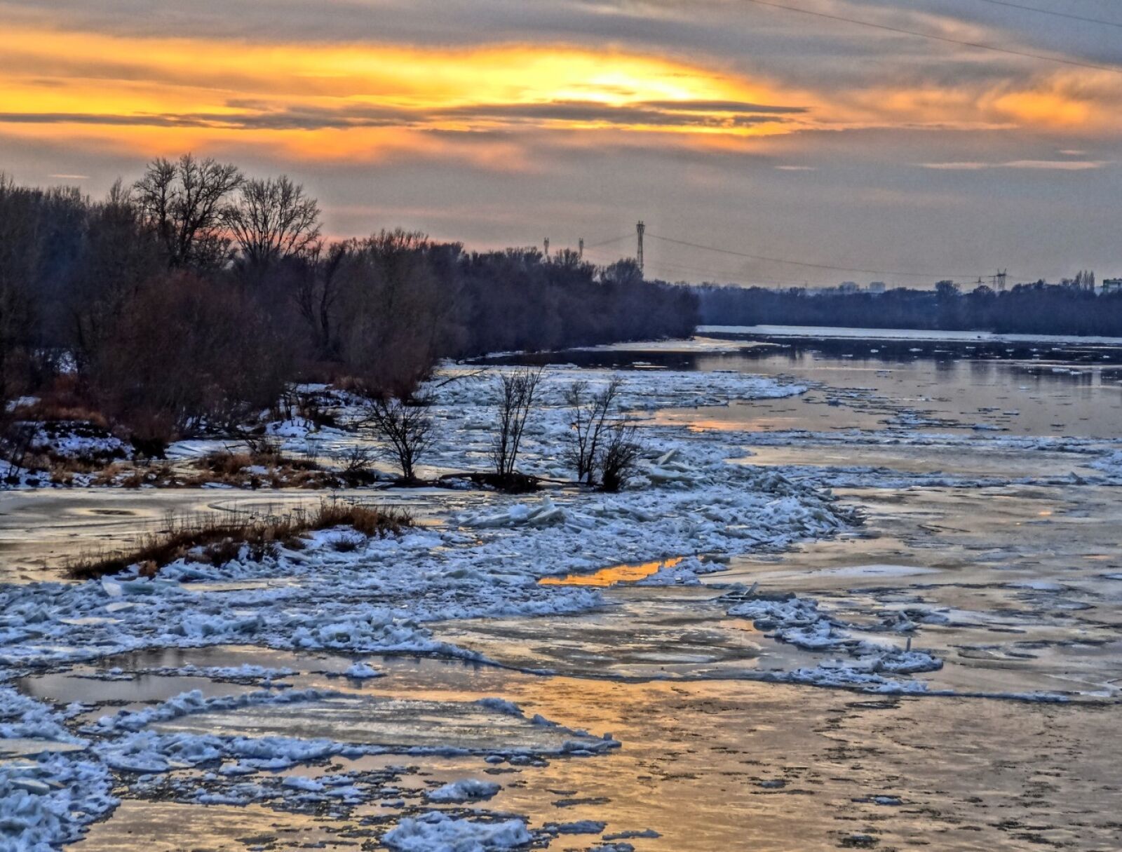 Sony Cyber-shot DSC-HX20V sample photo. Vistula, bydgoszcz, river photography