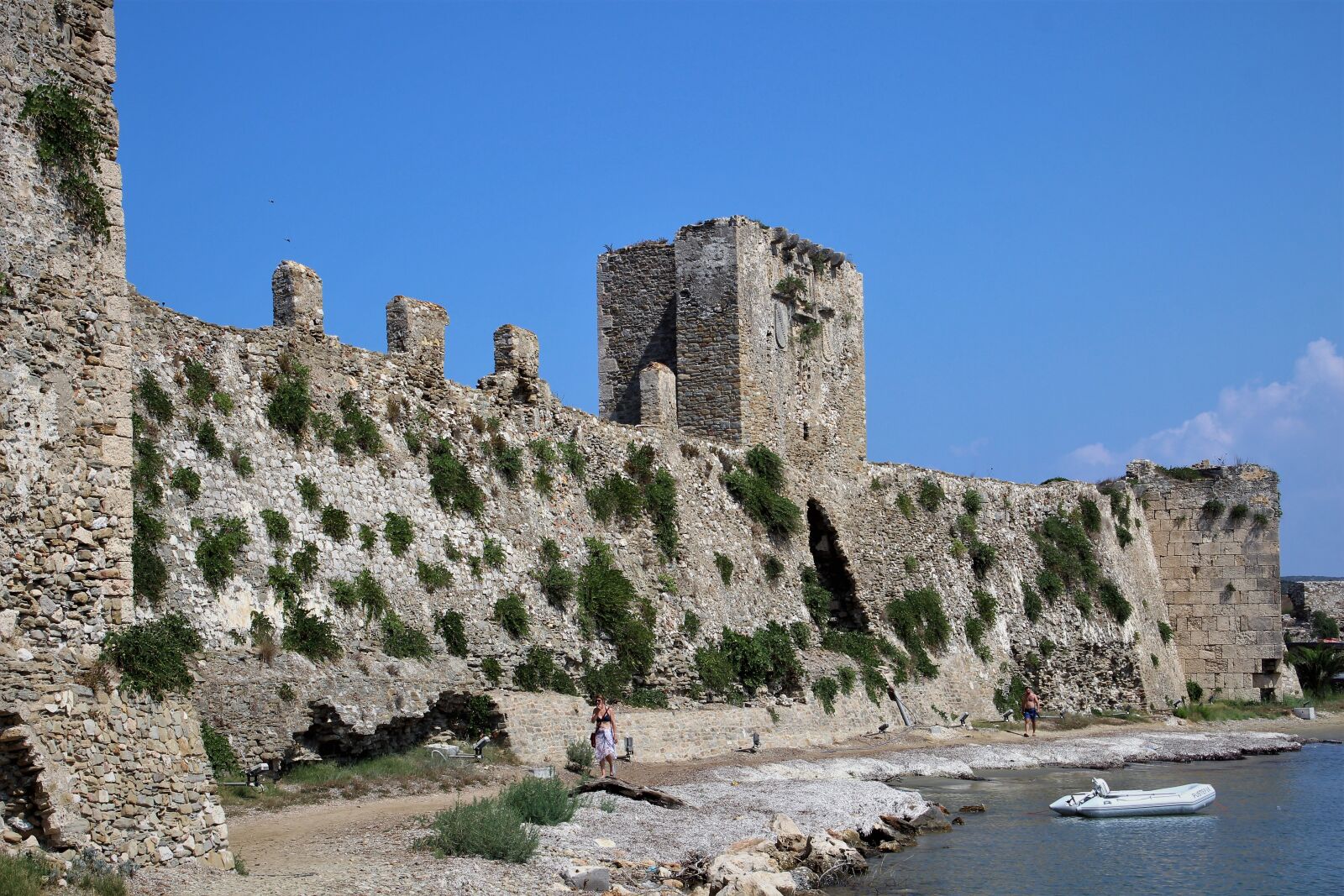 Canon EOS 650D (EOS Rebel T4i / EOS Kiss X6i) sample photo. Methoni, greece, castle photography