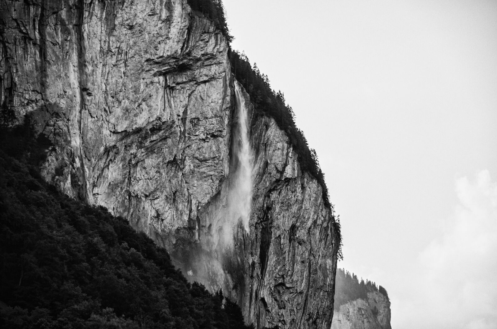 Nikon D5100 sample photo. Switzerland, waterfall, mountains photography