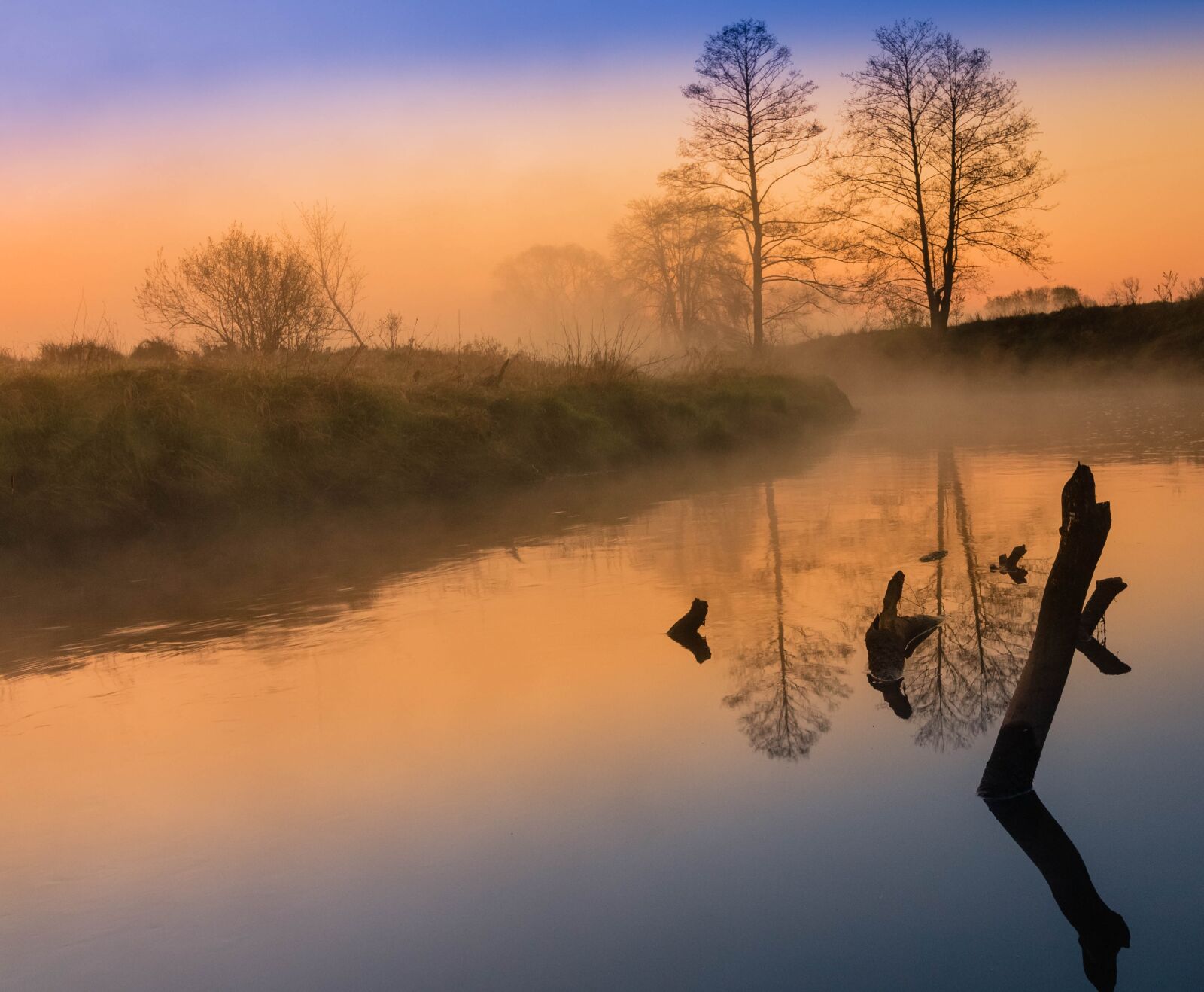 Canon EOS 700D (EOS Rebel T5i / EOS Kiss X7i) sample photo. River, landscape, the fog photography