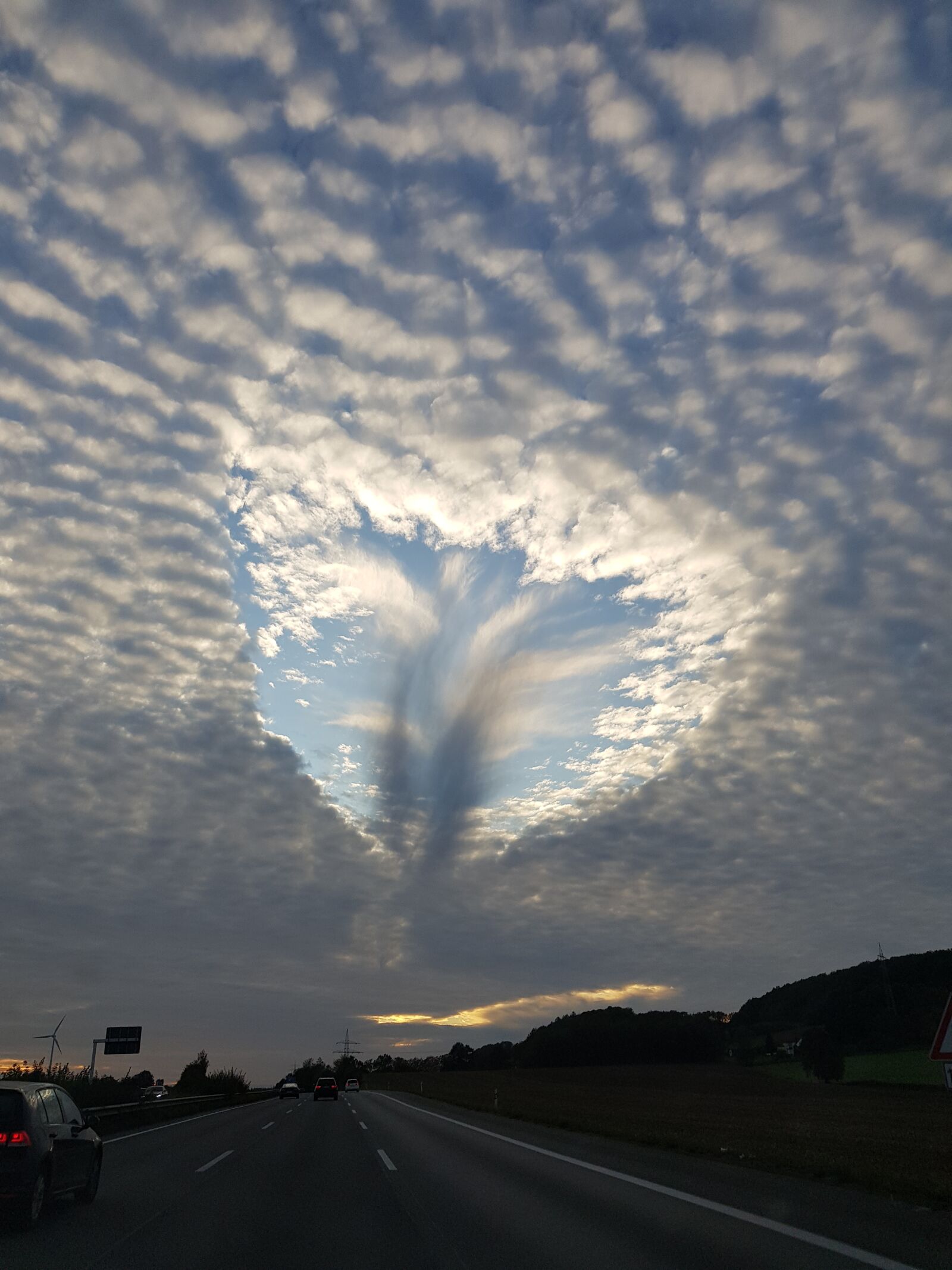 Samsung Galaxy S8+ sample photo. Wolken, clouds, himmel photography