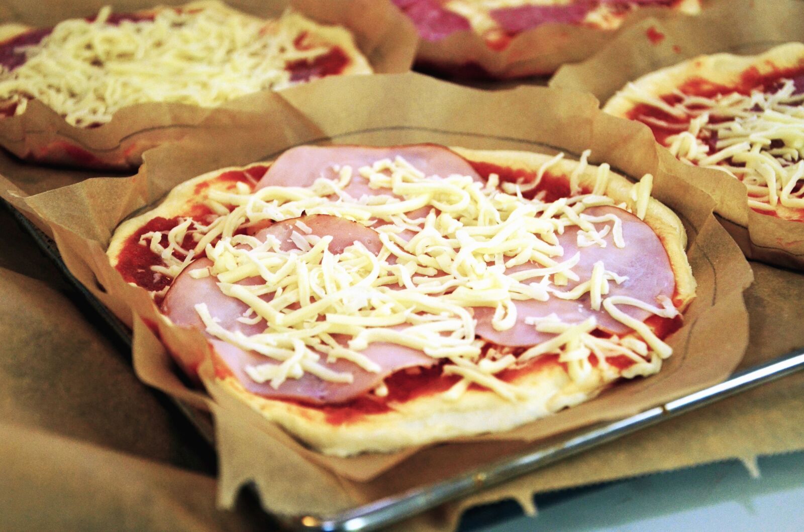 Nikon D5100 sample photo. Bread, cheese, ham, ketchup photography