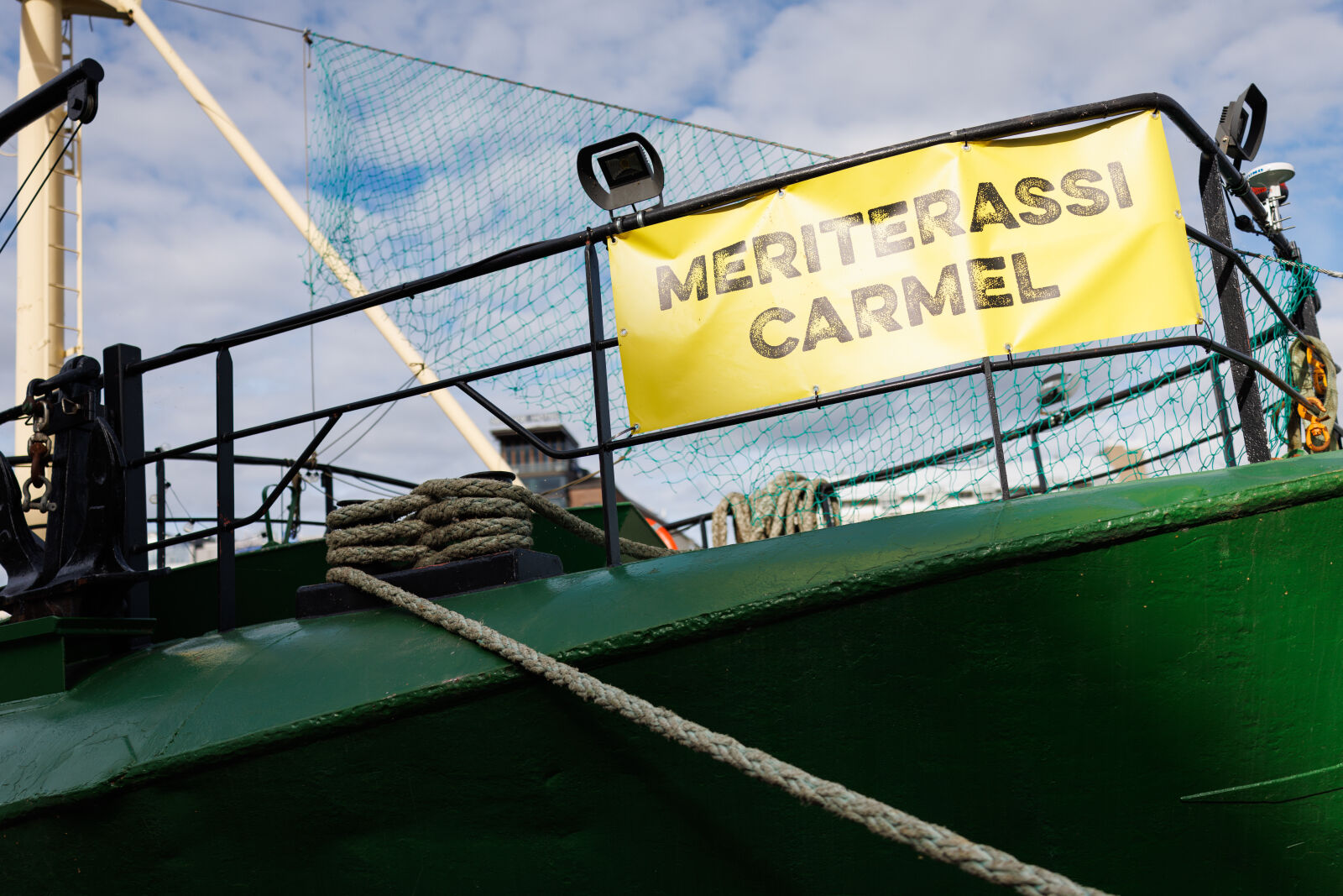 Canon RF 35mm F1.4 L VCM sample photo. Boat terrace photography