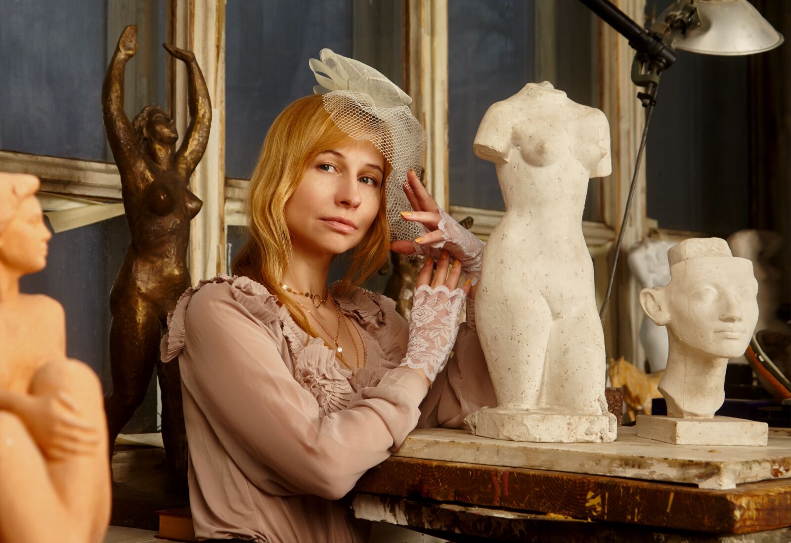 Canon EOS 5D Mark II sample photo. Sculpture, sculptor, girl photography