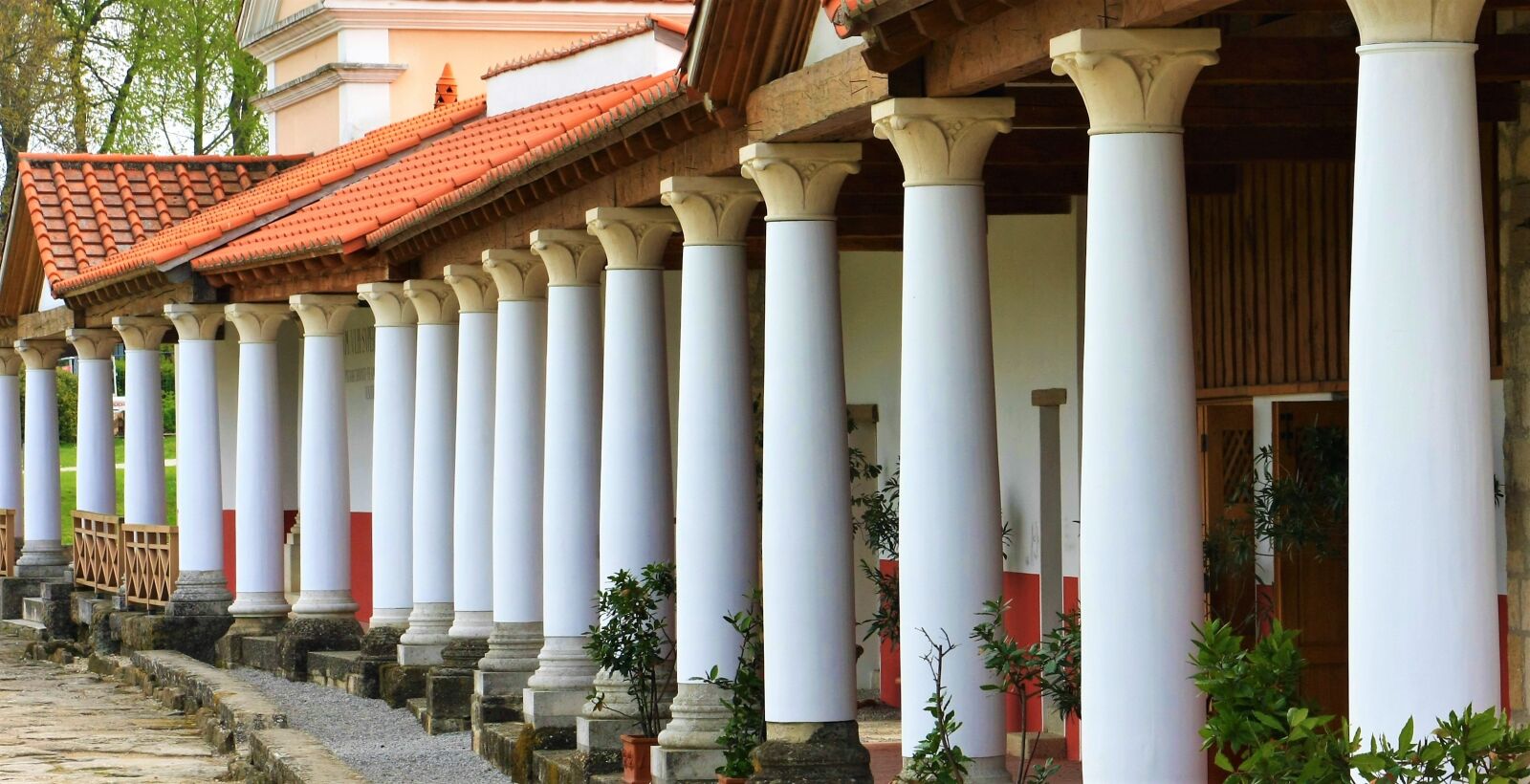Canon EOS 40D sample photo. Architecture, pillar, roman photography
