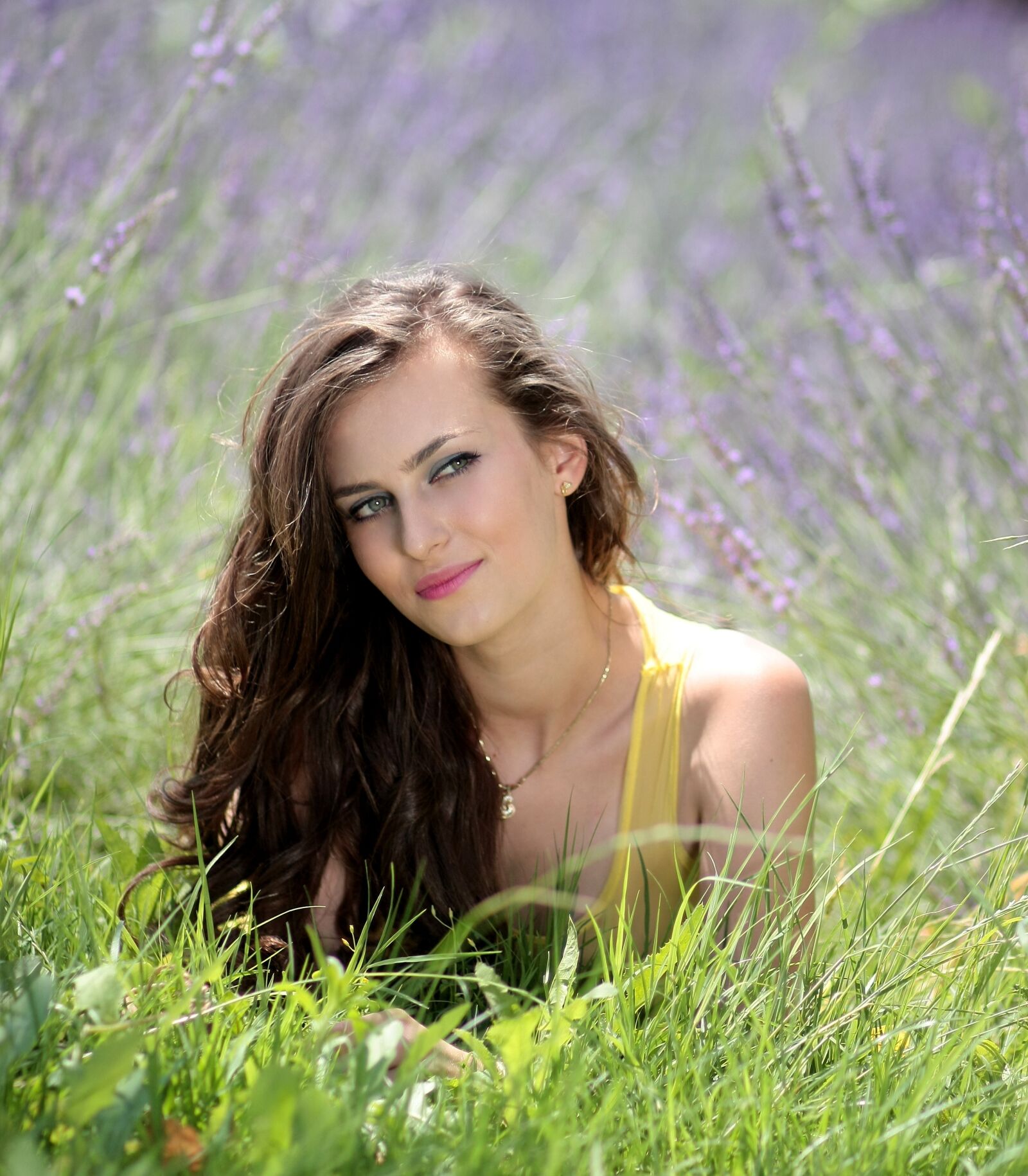 Canon EOS 450D (EOS Rebel XSi / EOS Kiss X2) sample photo. Girl, lavender, flowers photography