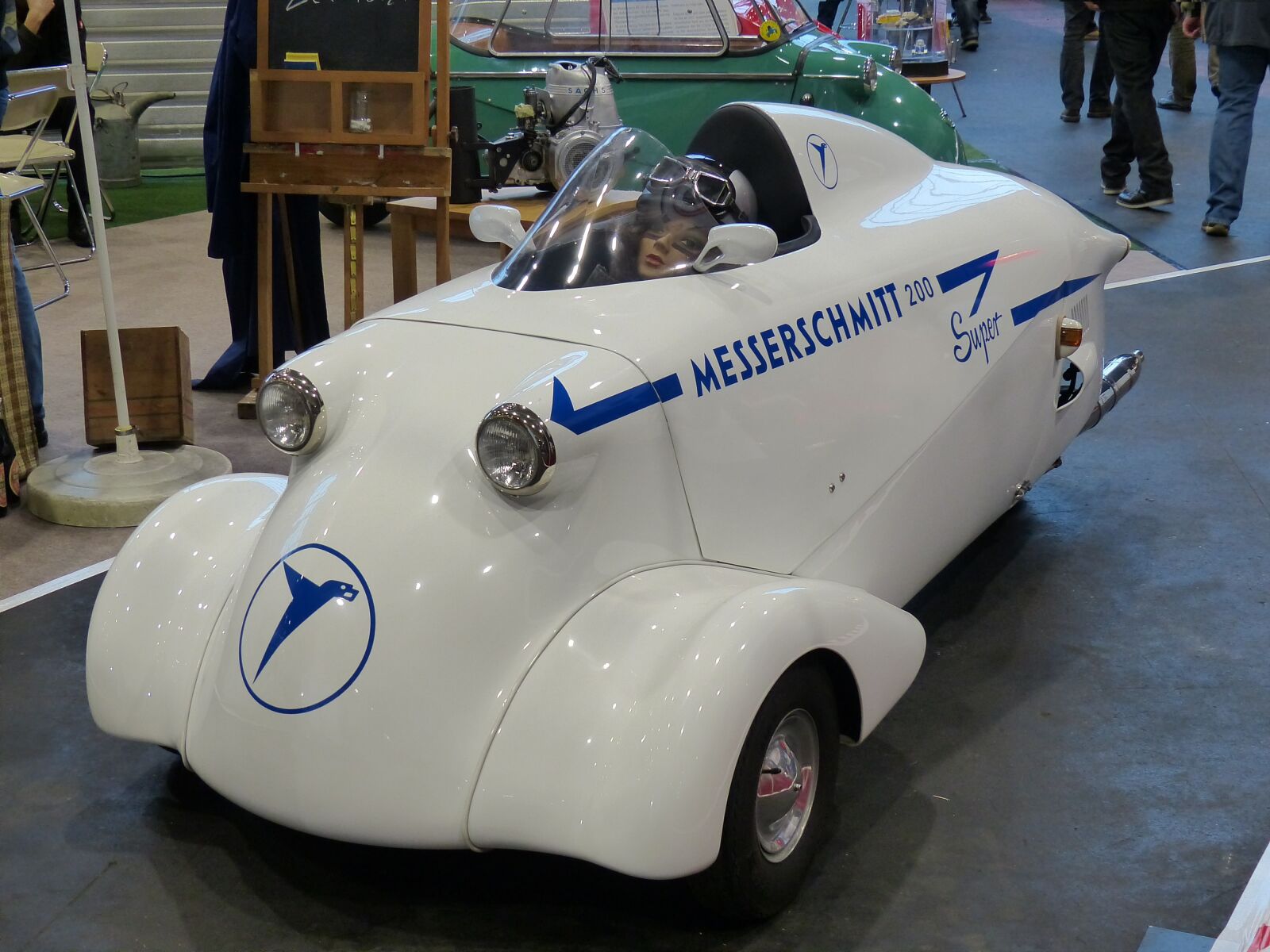 Panasonic Lumix DMC-FZ200 sample photo. Fair, exhibition, oldtimer photography