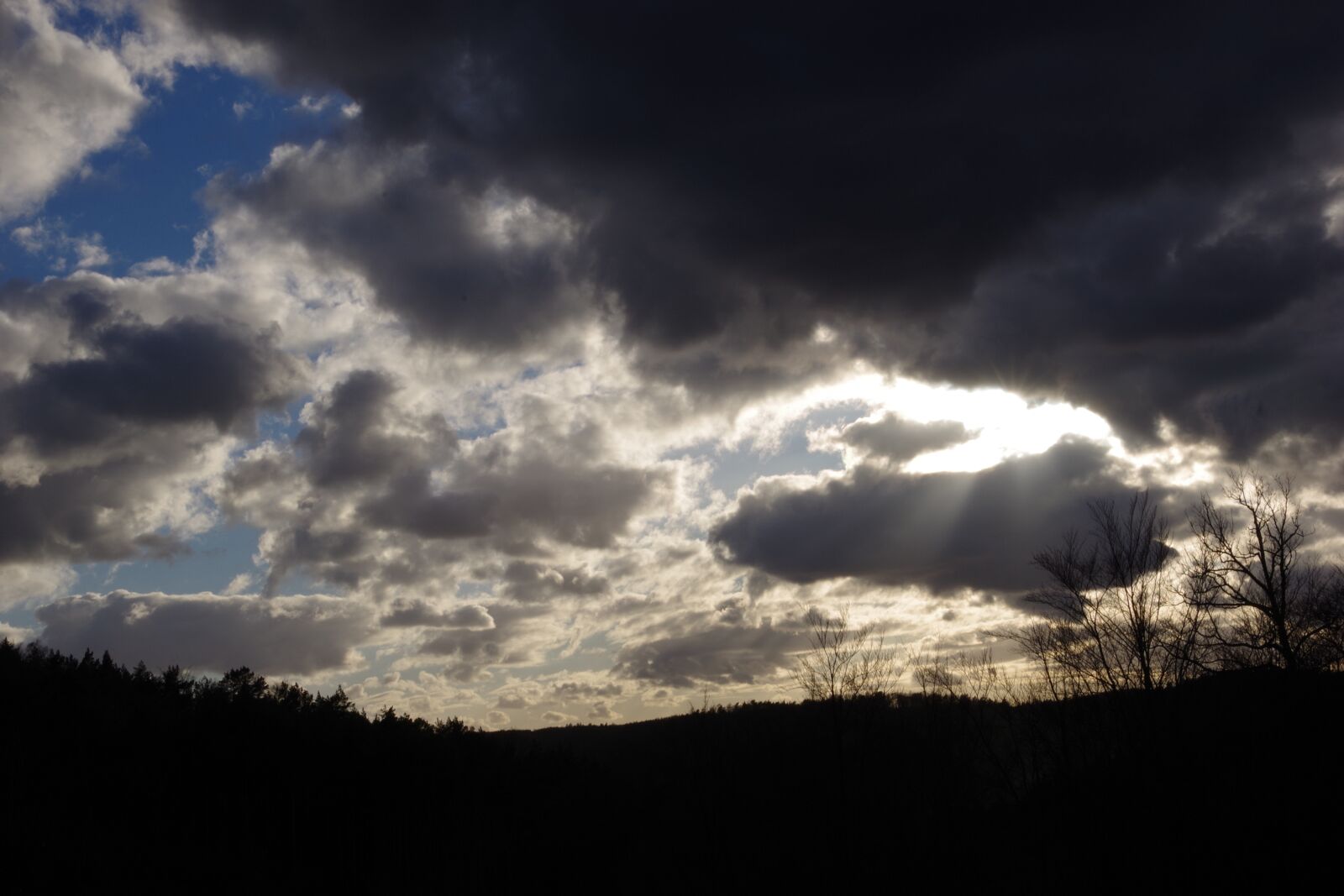 Pentax K-70 sample photo. Sky, sun, sunlight photography
