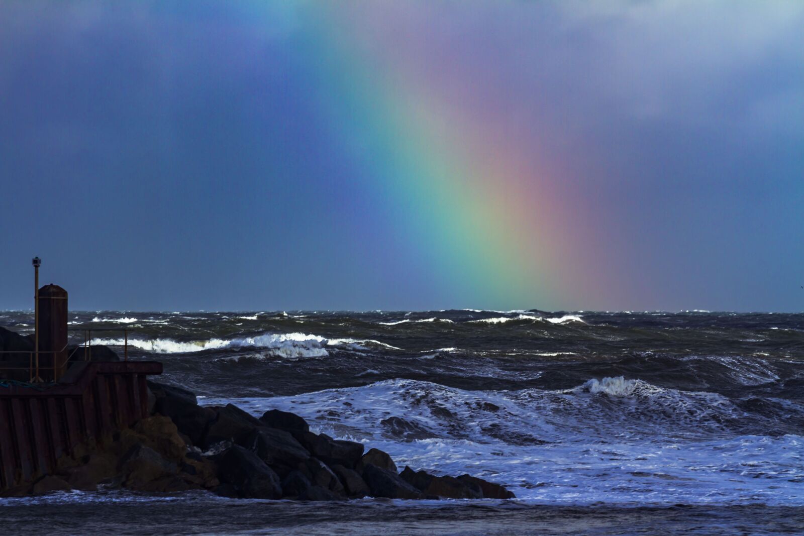 Canon EF 70-200mm F4L USM sample photo. Rainbow, seascape, sky photography