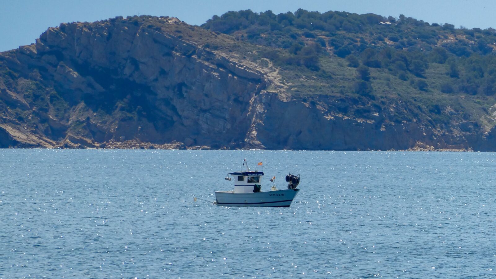 Panasonic Lumix DC-ZS70 (Lumix DC-TZ90) sample photo. Boat, sea, sky photography