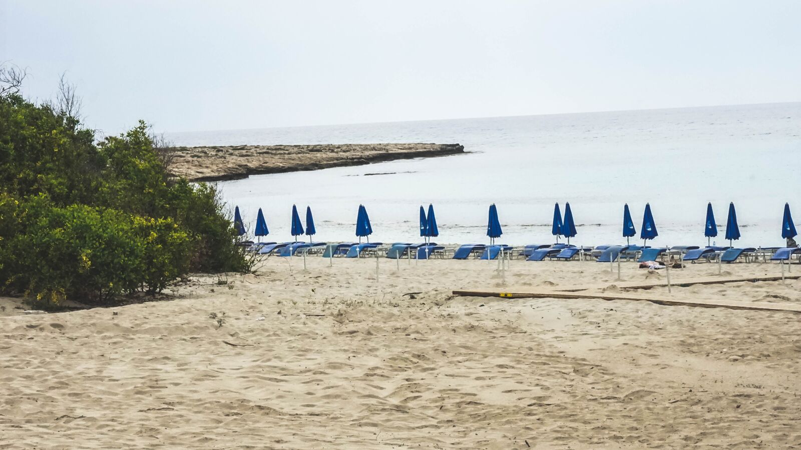 Sony Vario-Tessar T* E 16-70mm F4 ZA OSS sample photo. Cyprus, beach, sand photography