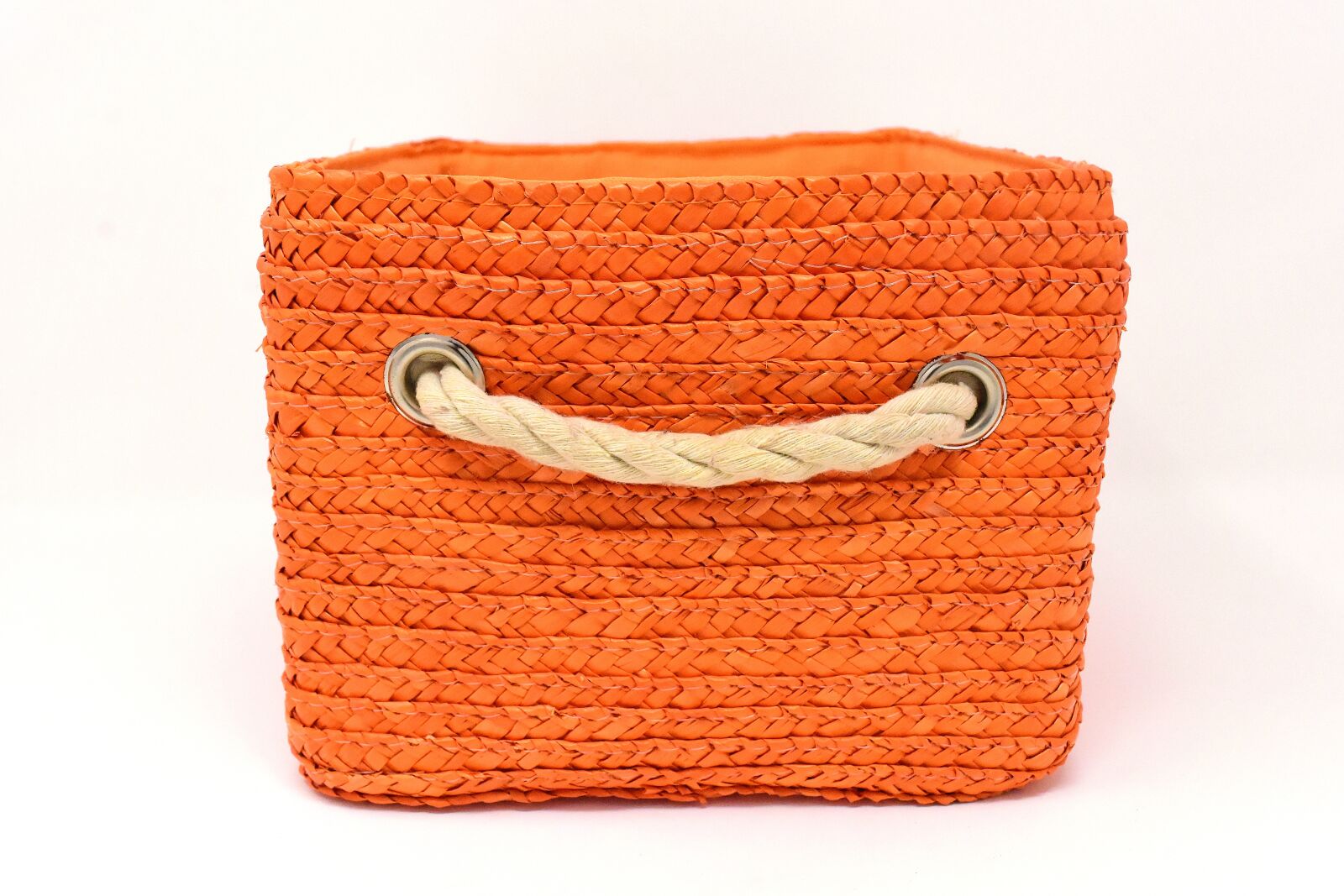 Nikon D7200 sample photo. Basket, storage, color photography