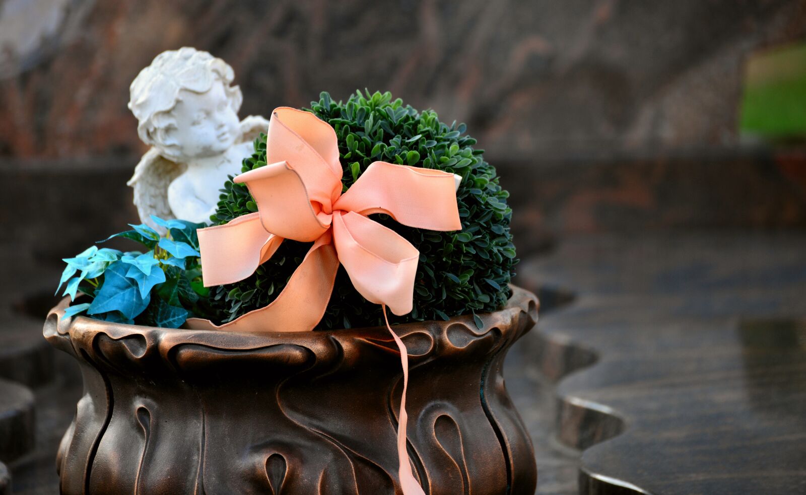 Nikon D610 sample photo. Loop, grave, grabschmuck photography