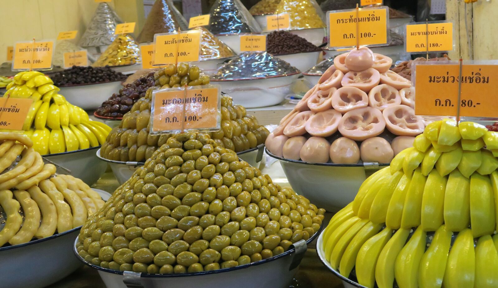 Canon PowerShot G7 X sample photo. Asian vegetables, display, olive photography