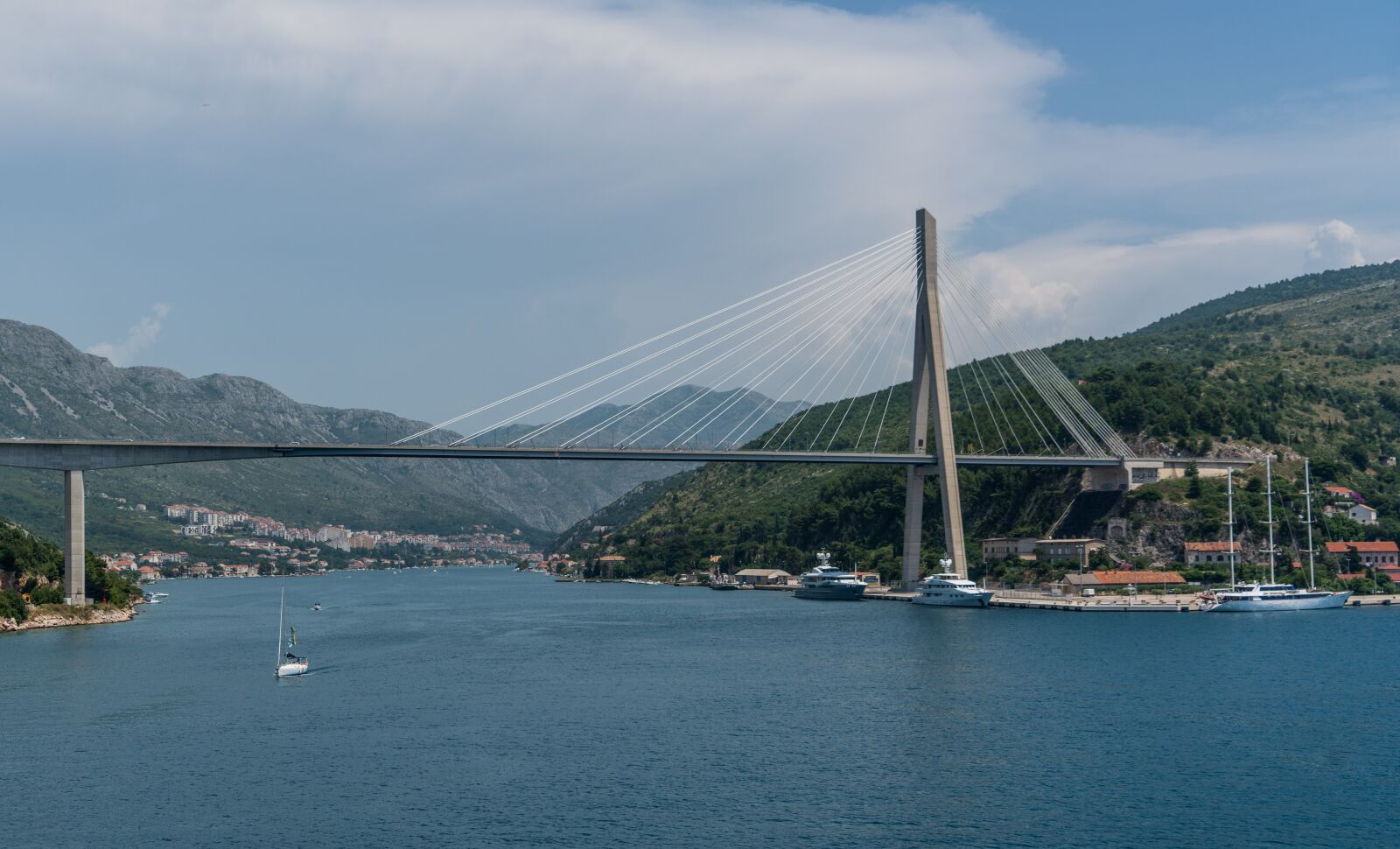 Sony a7R II + Sony FE 24-240mm F3.5-6.3 OSS sample photo. Croatia, dubrovnik, bridge photography